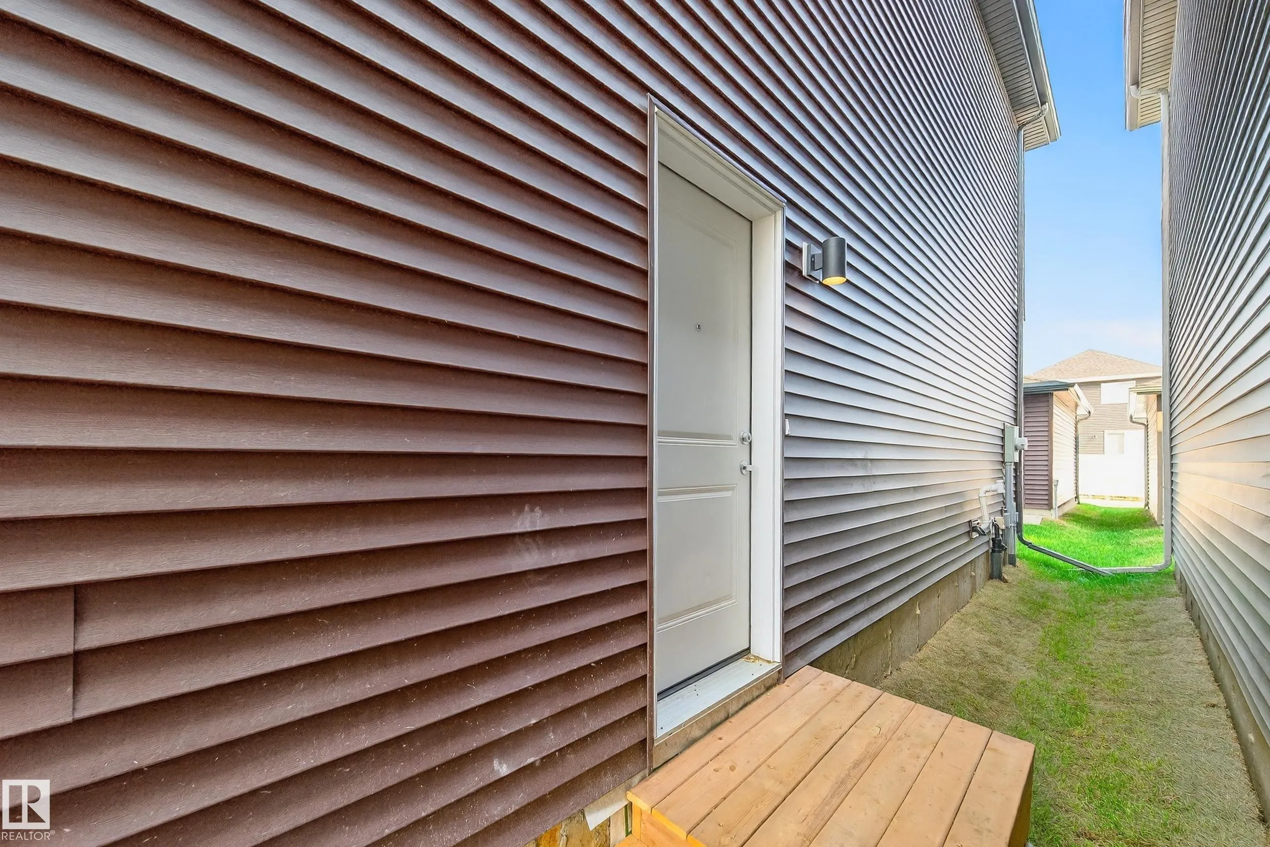 702 Southfork Drive