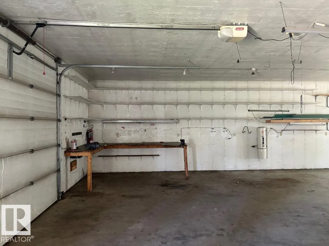 452074 RGE ROAD 73