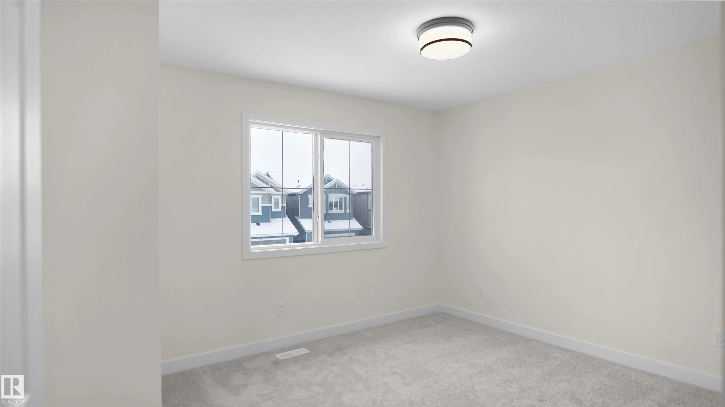 271 Savoy Crescent