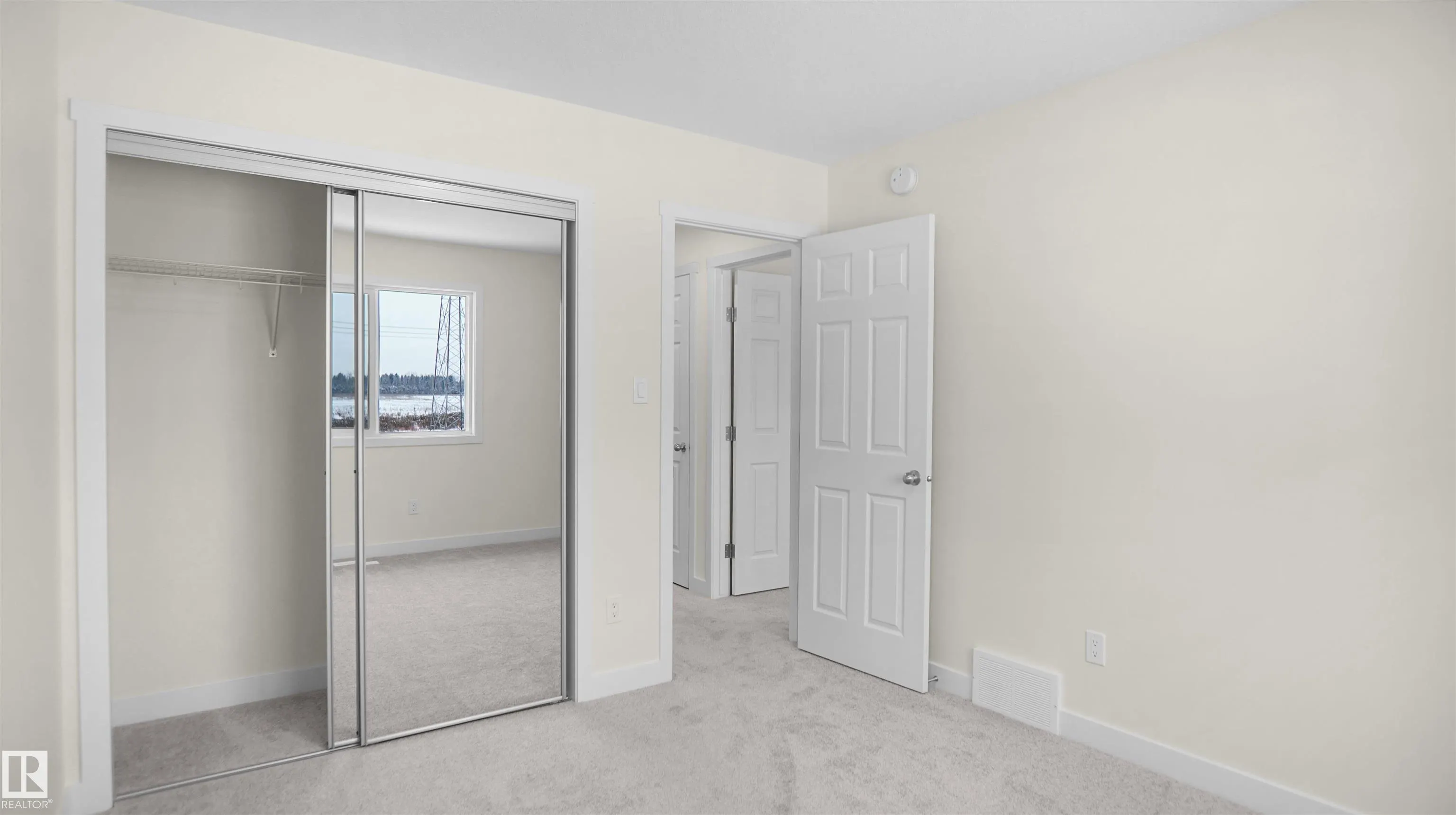 271 Savoy Crescent