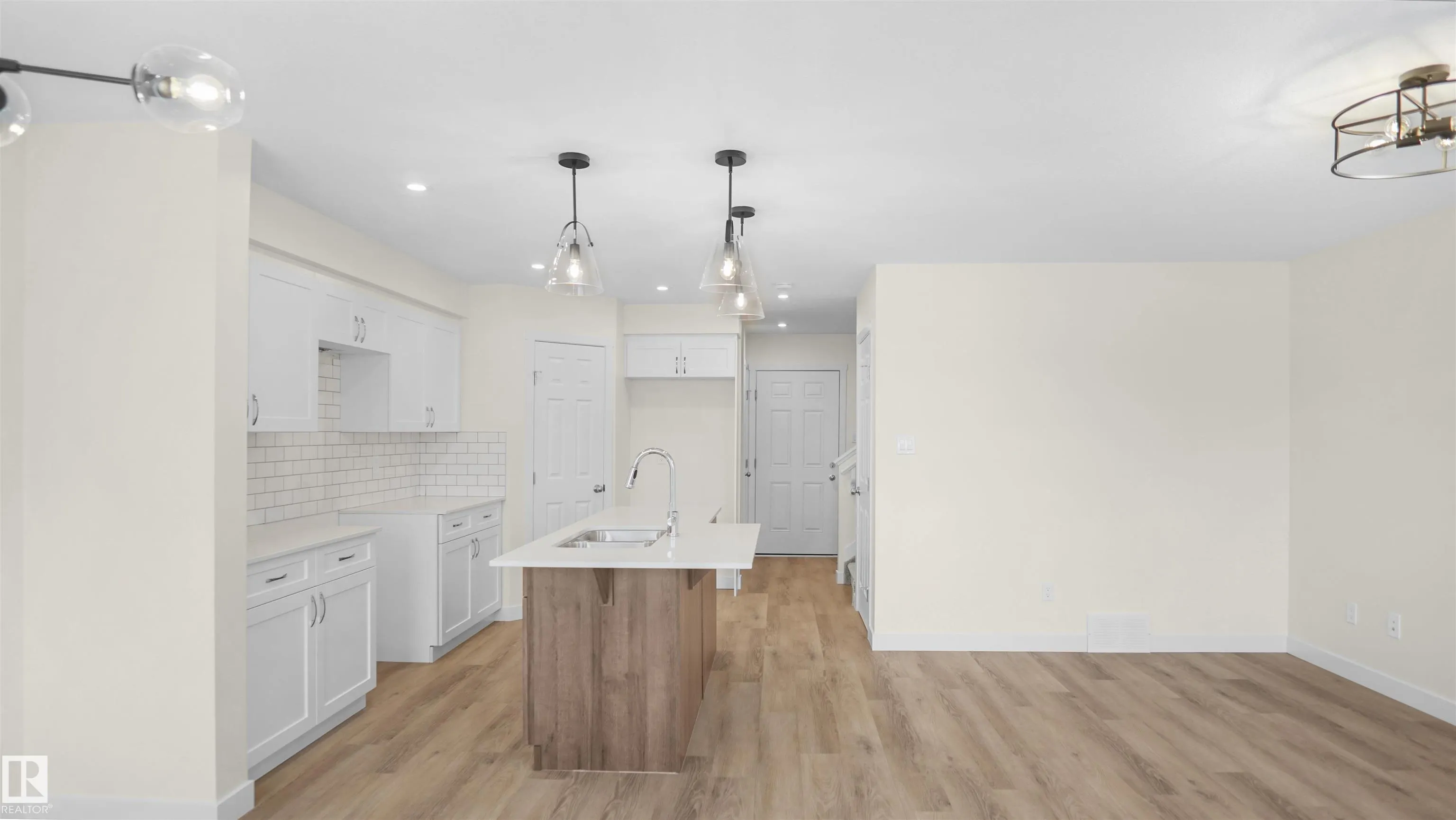 271 Savoy Crescent