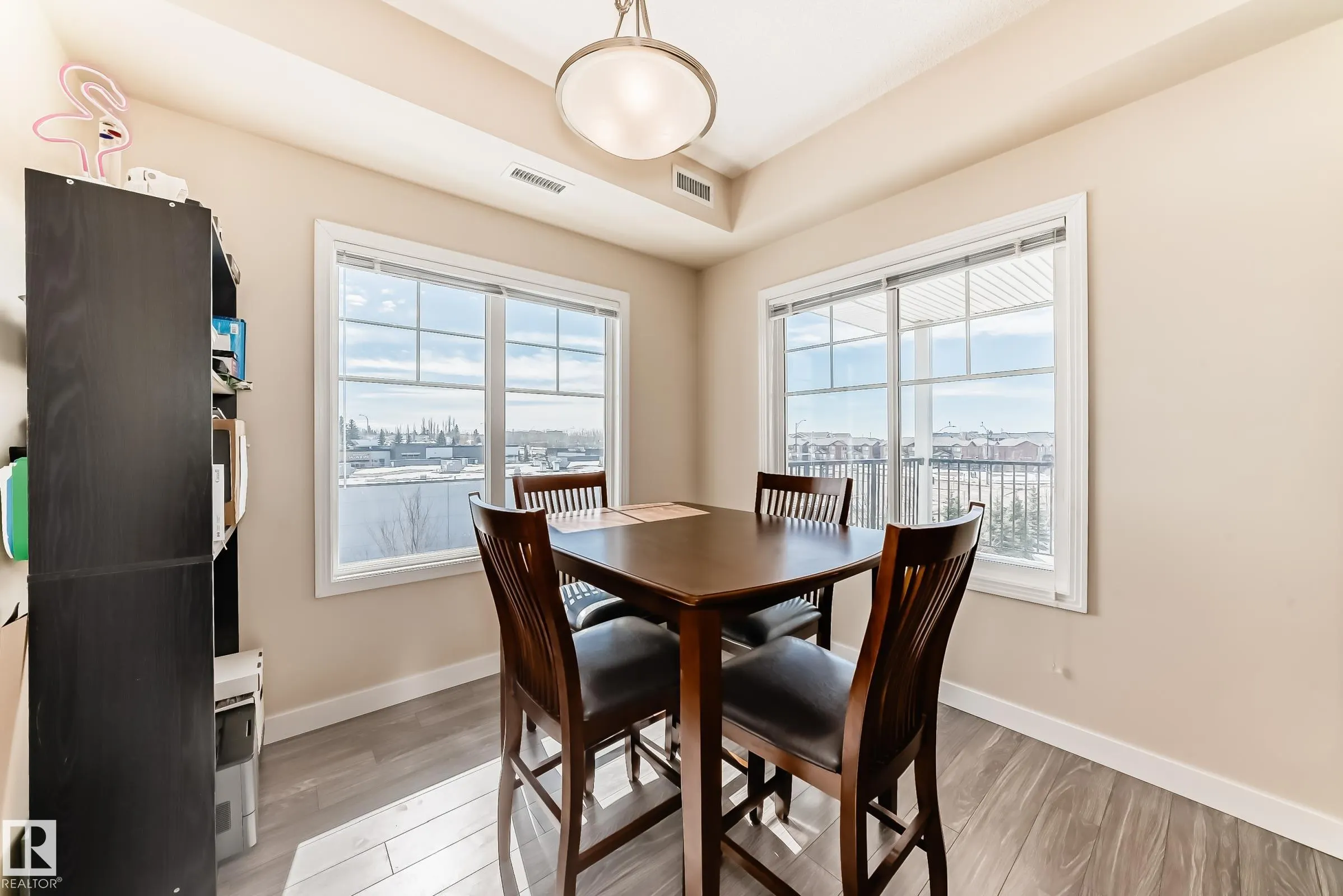 4 AUGUSTINE Crescent