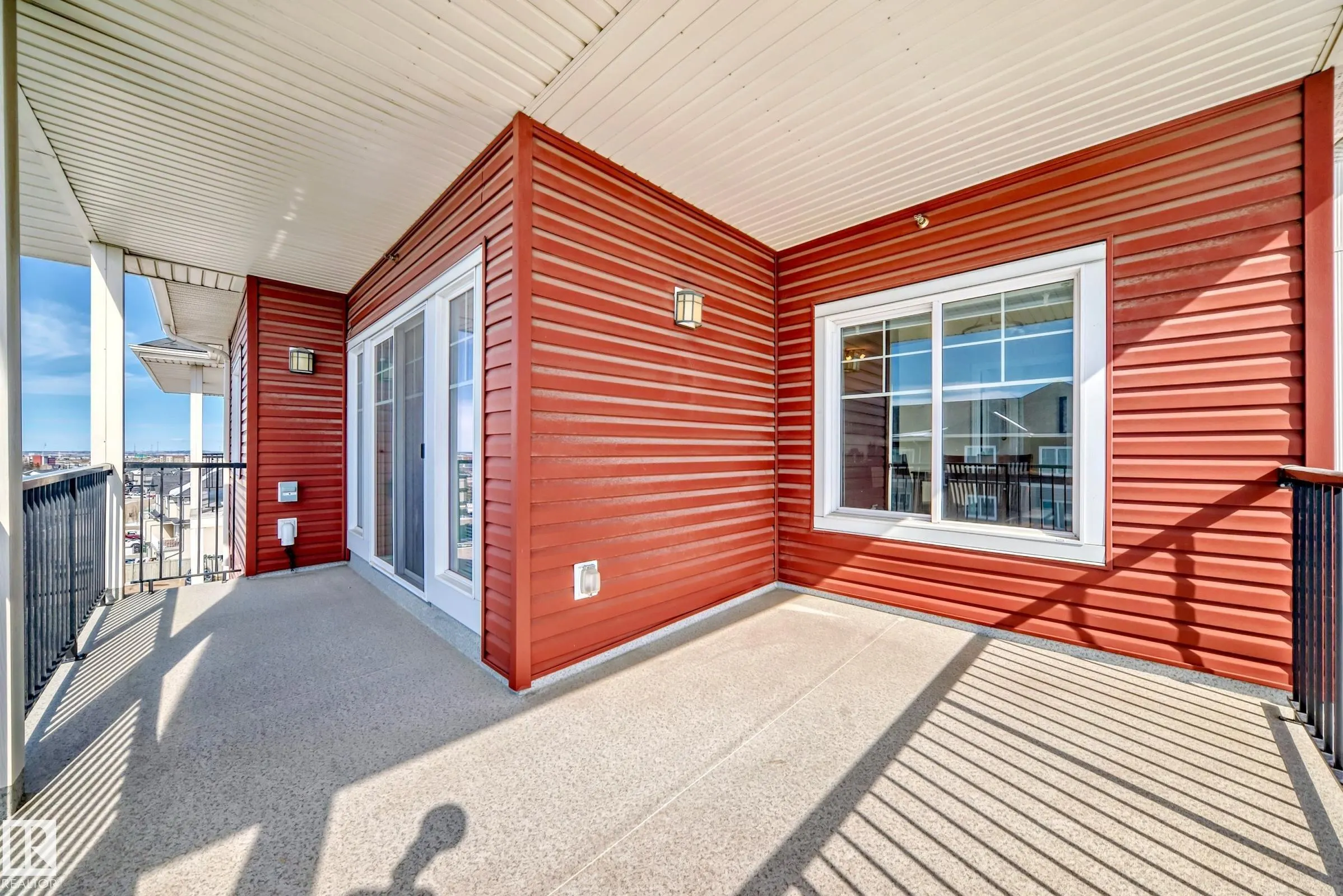 4 AUGUSTINE Crescent