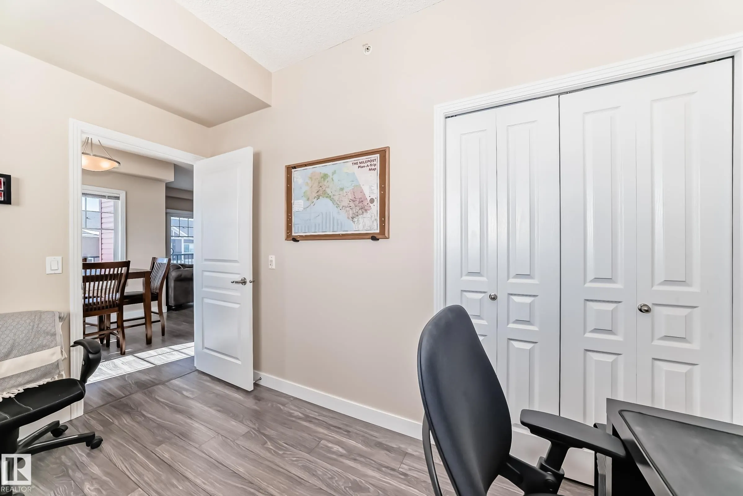 4 AUGUSTINE Crescent