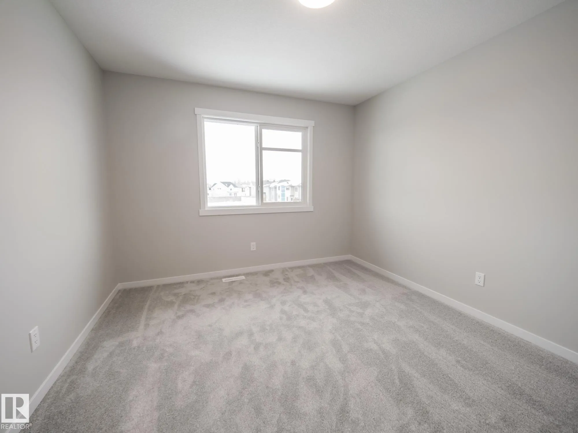 91 ROSEWOOD Way