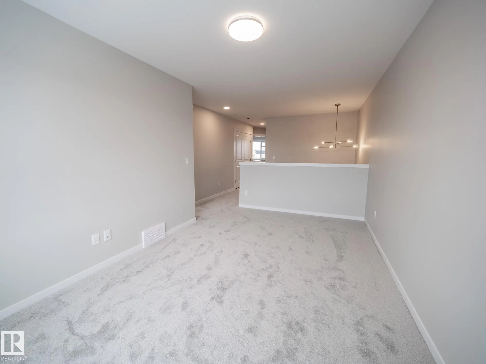 91 ROSEWOOD Way