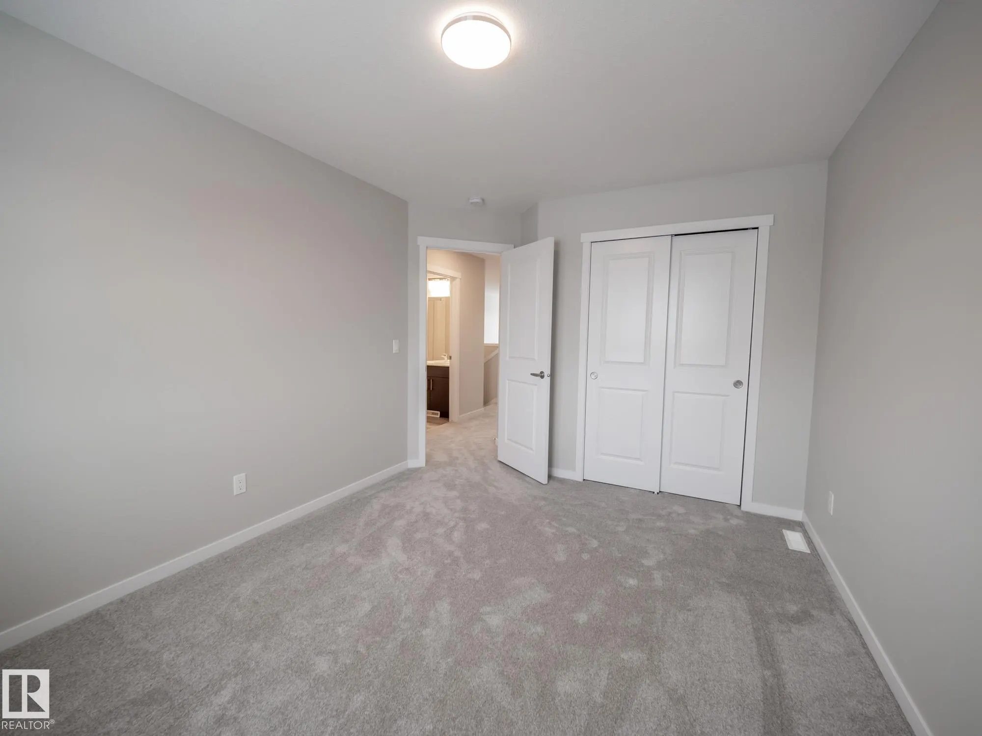 91 ROSEWOOD Way