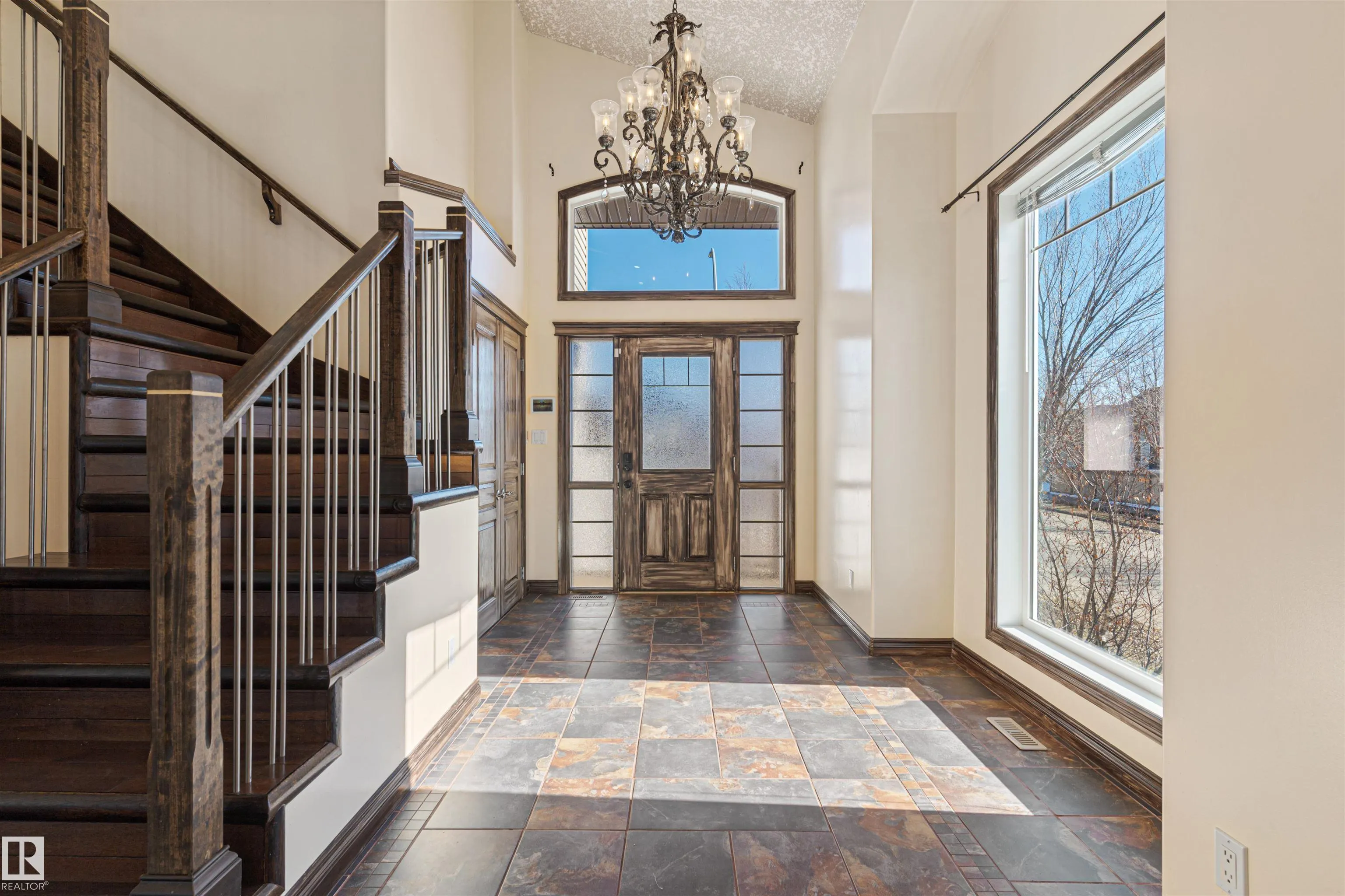 126 ANISE Close