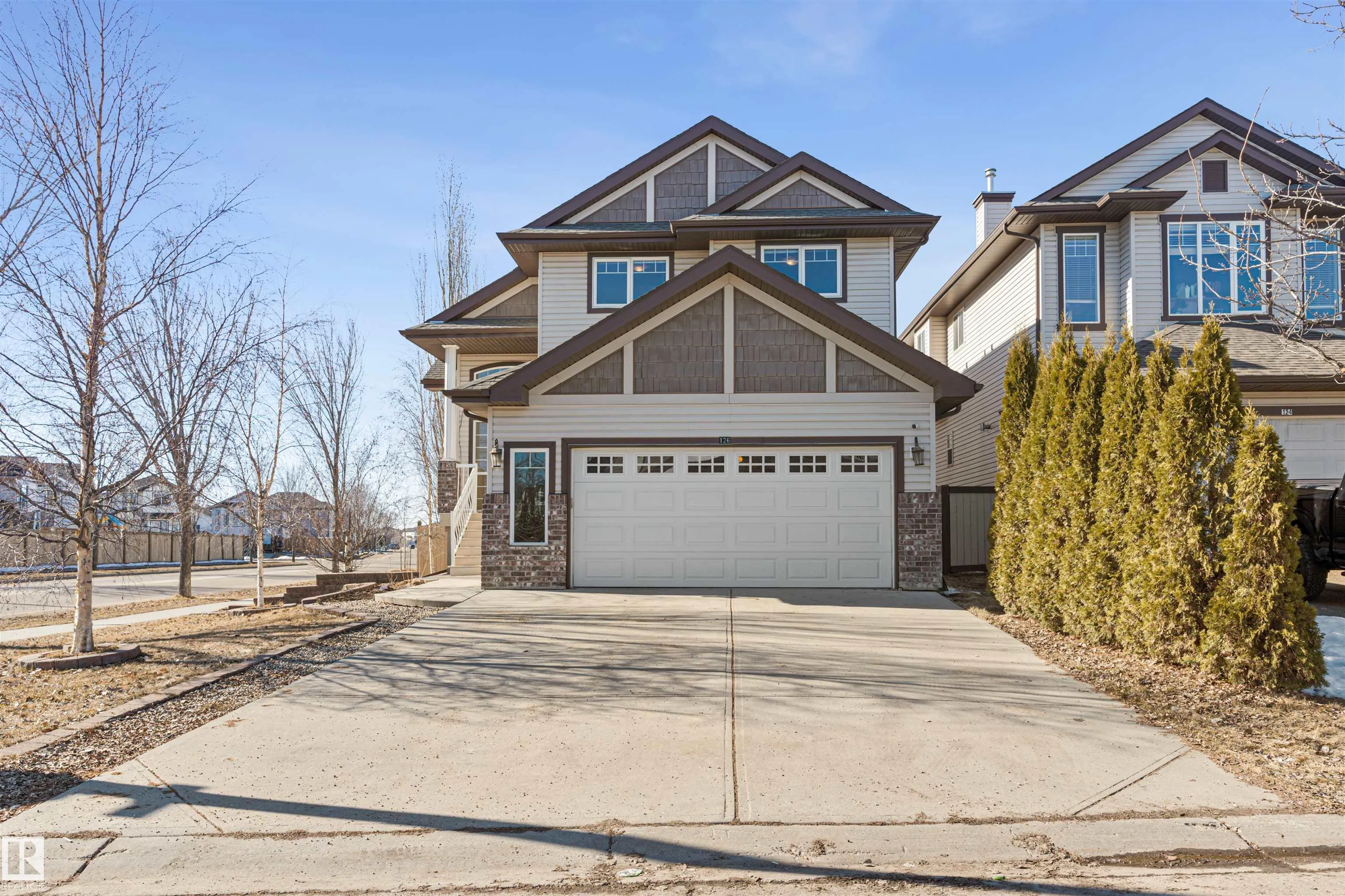 126 ANISE Close