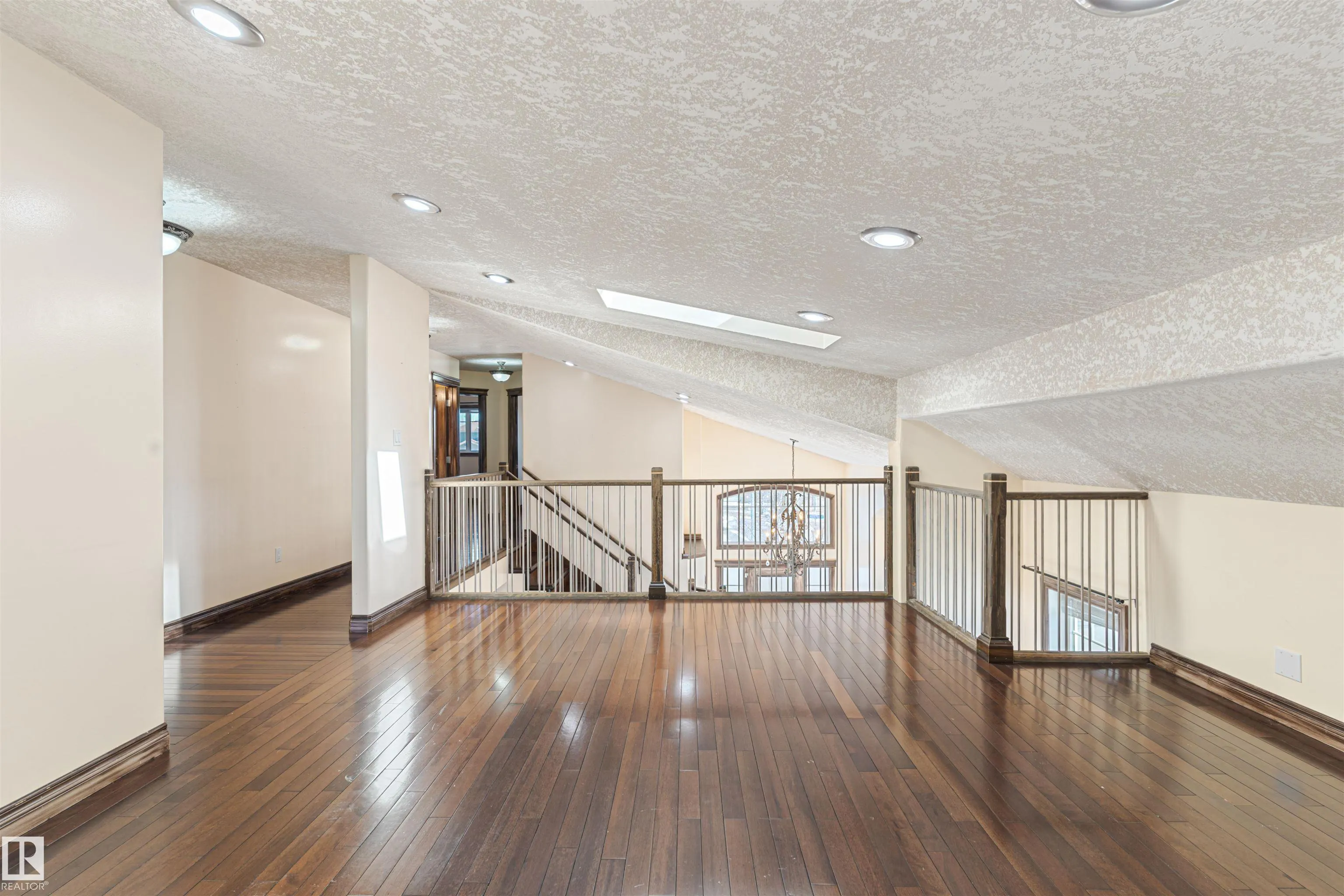 126 ANISE Close