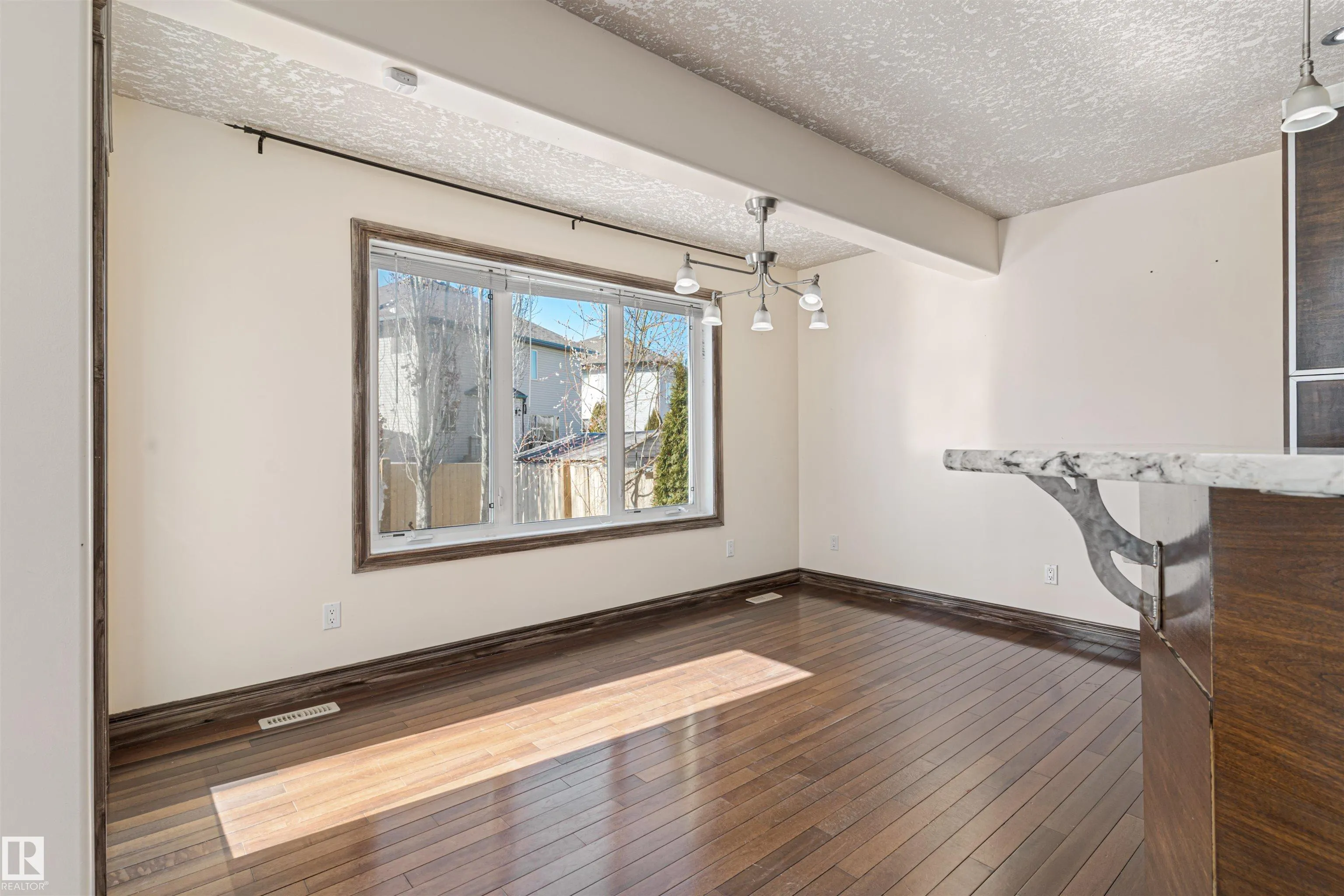126 ANISE Close