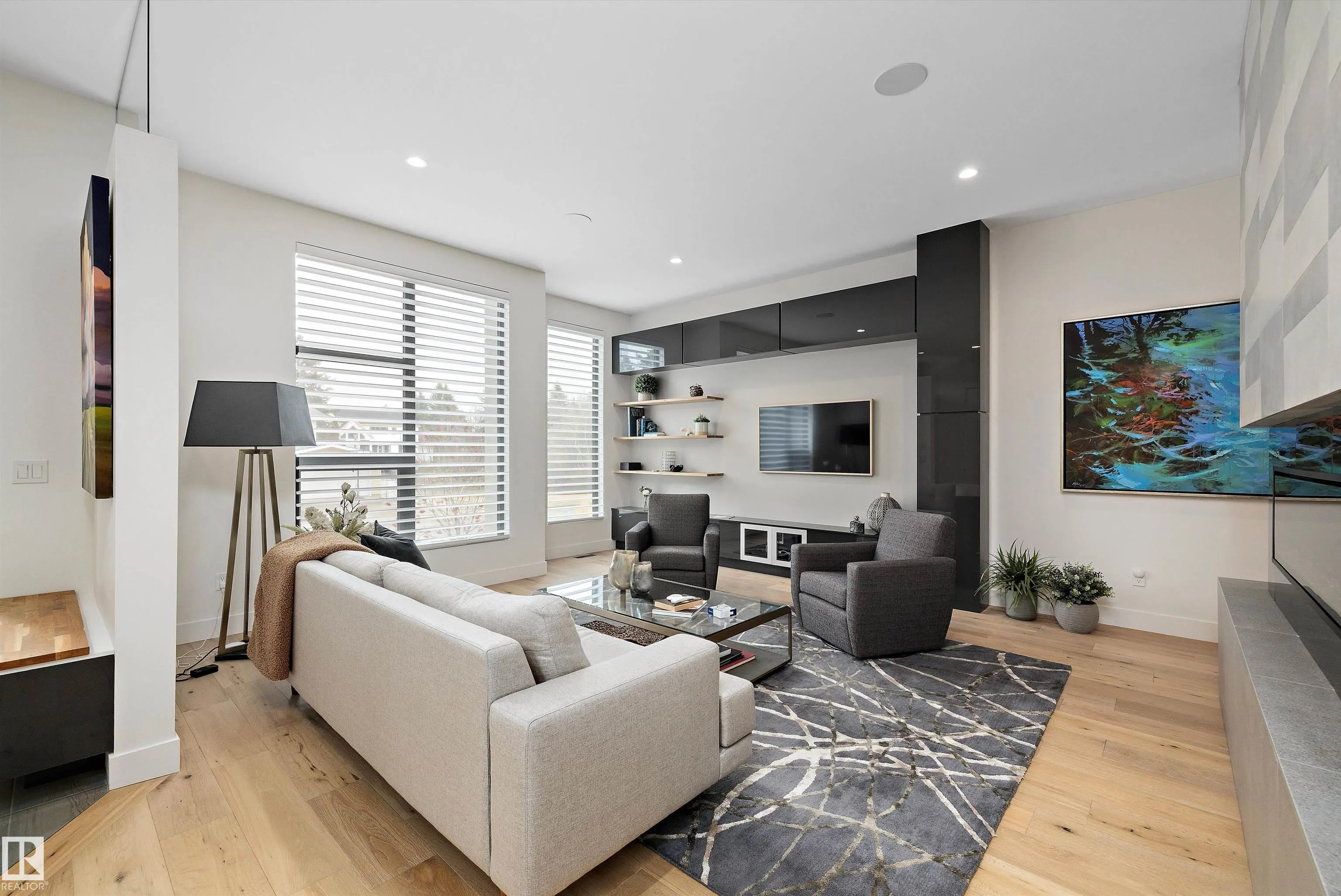 44A VALLEYVIEW Crescent