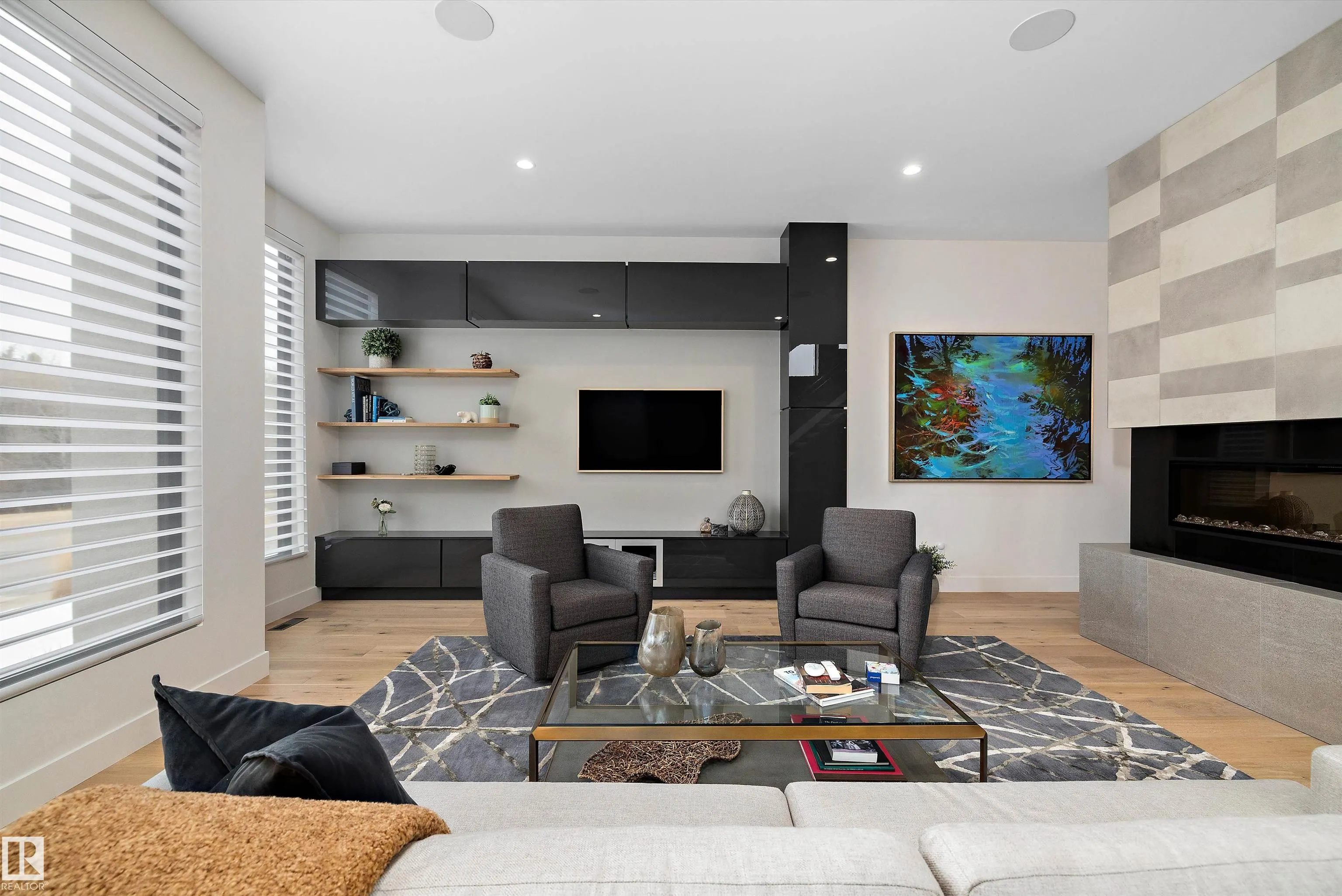 44A VALLEYVIEW Crescent