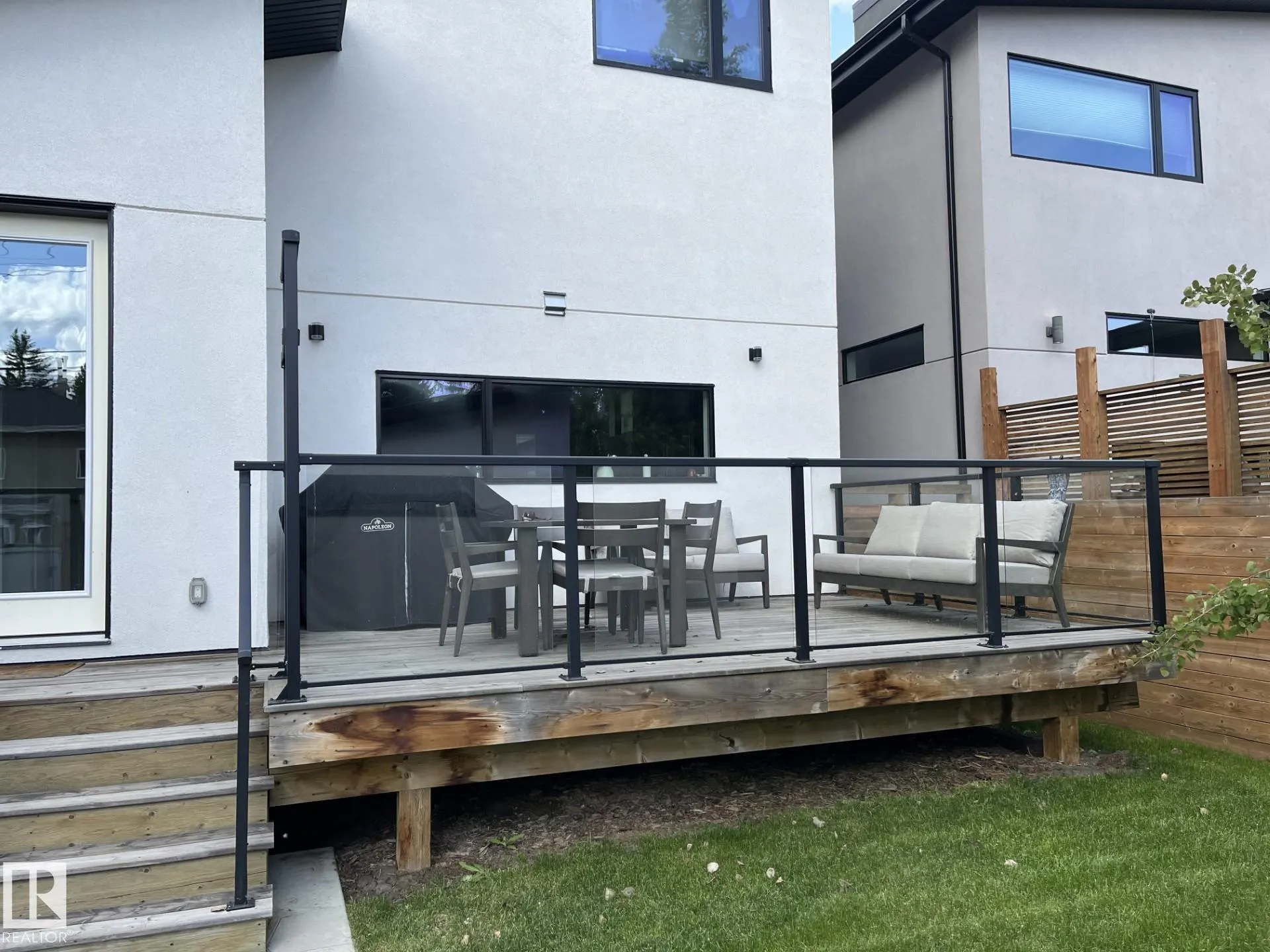44A VALLEYVIEW Crescent