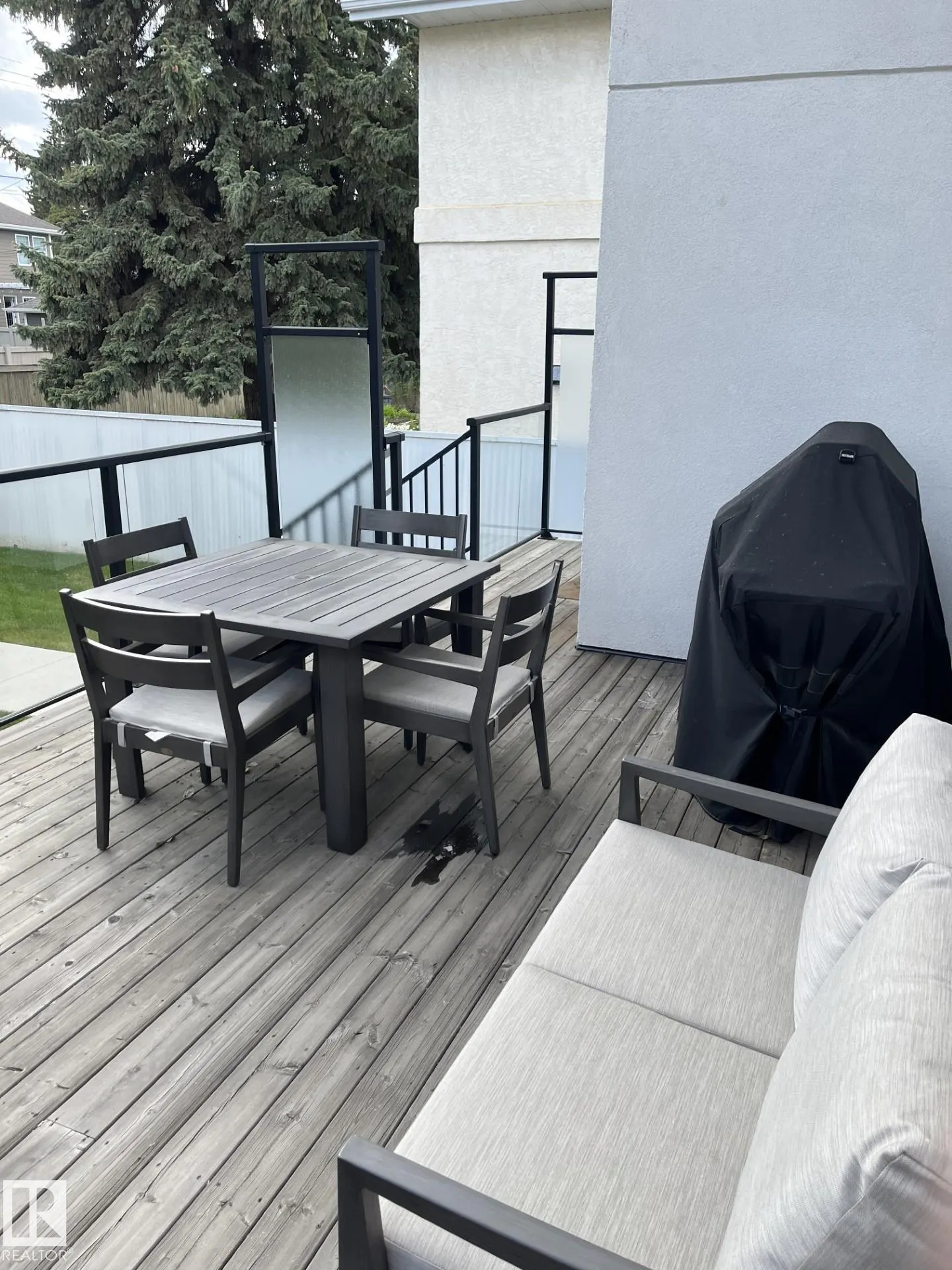 44A VALLEYVIEW Crescent