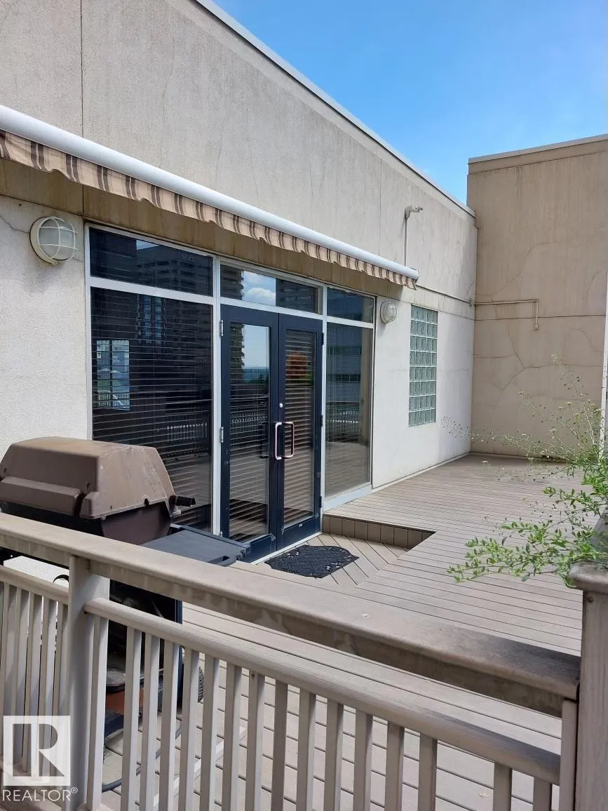 10009 102 Avenue