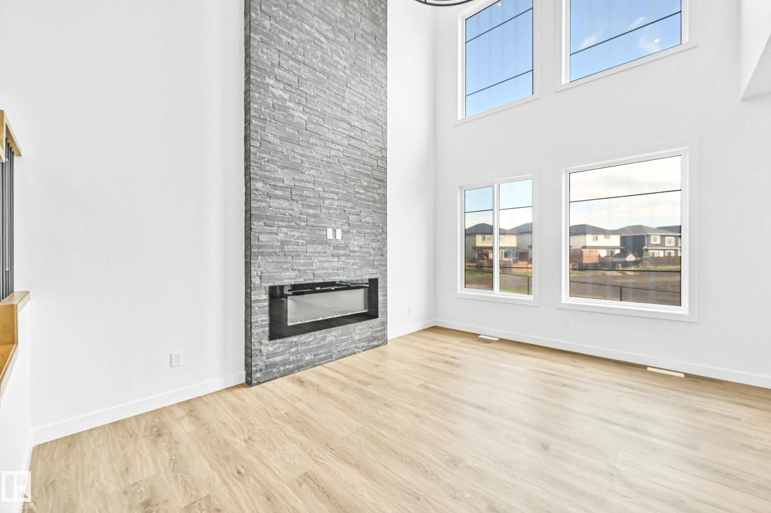 14 ENNS Court