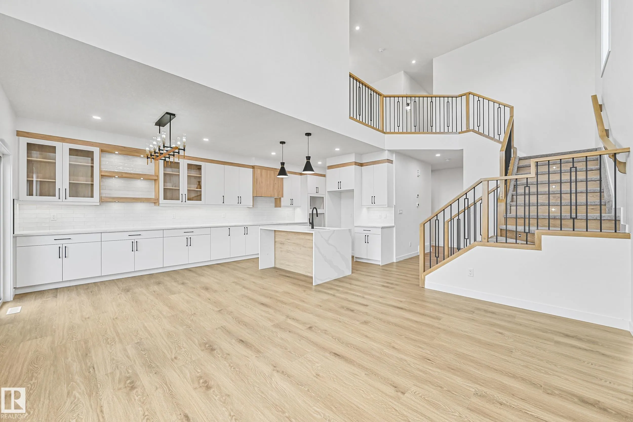 14 ENNS Court