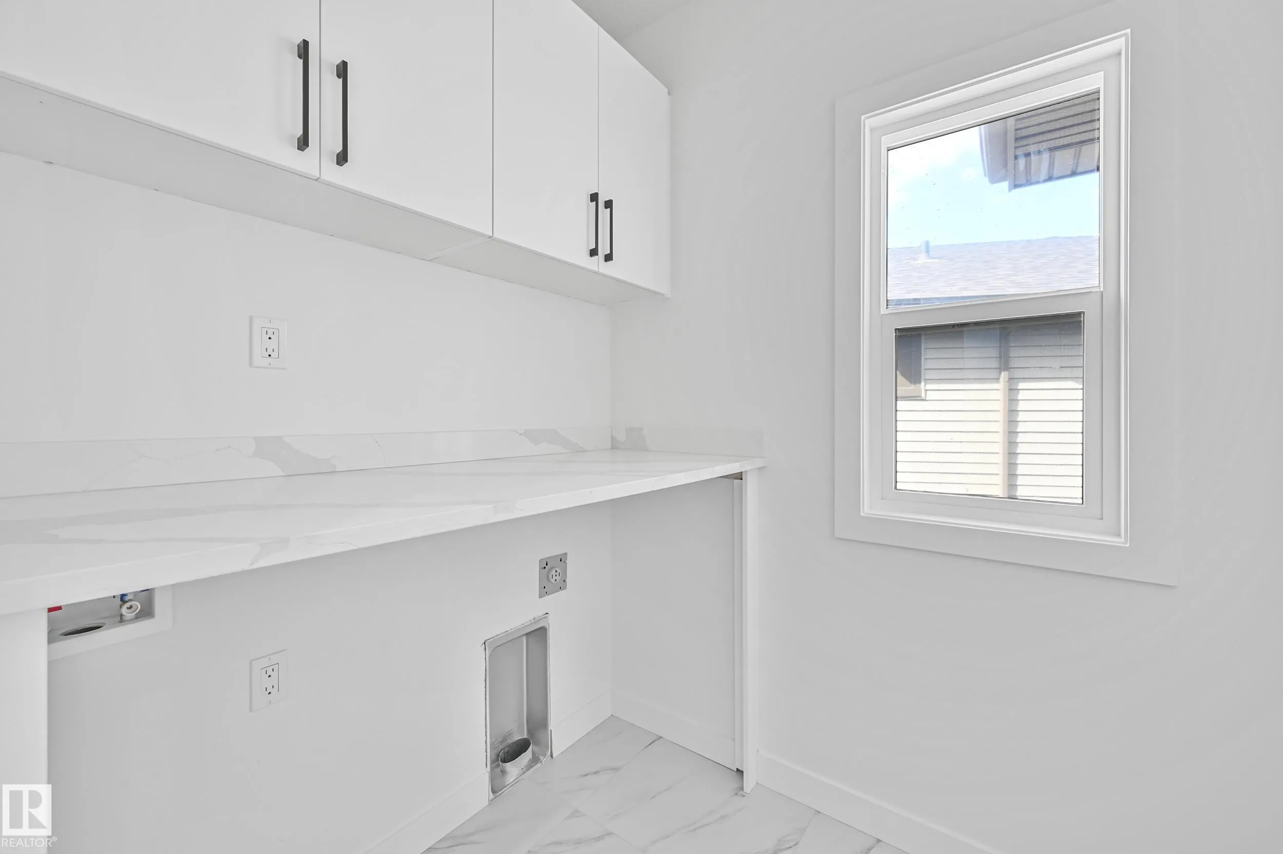 14 ENNS Court
