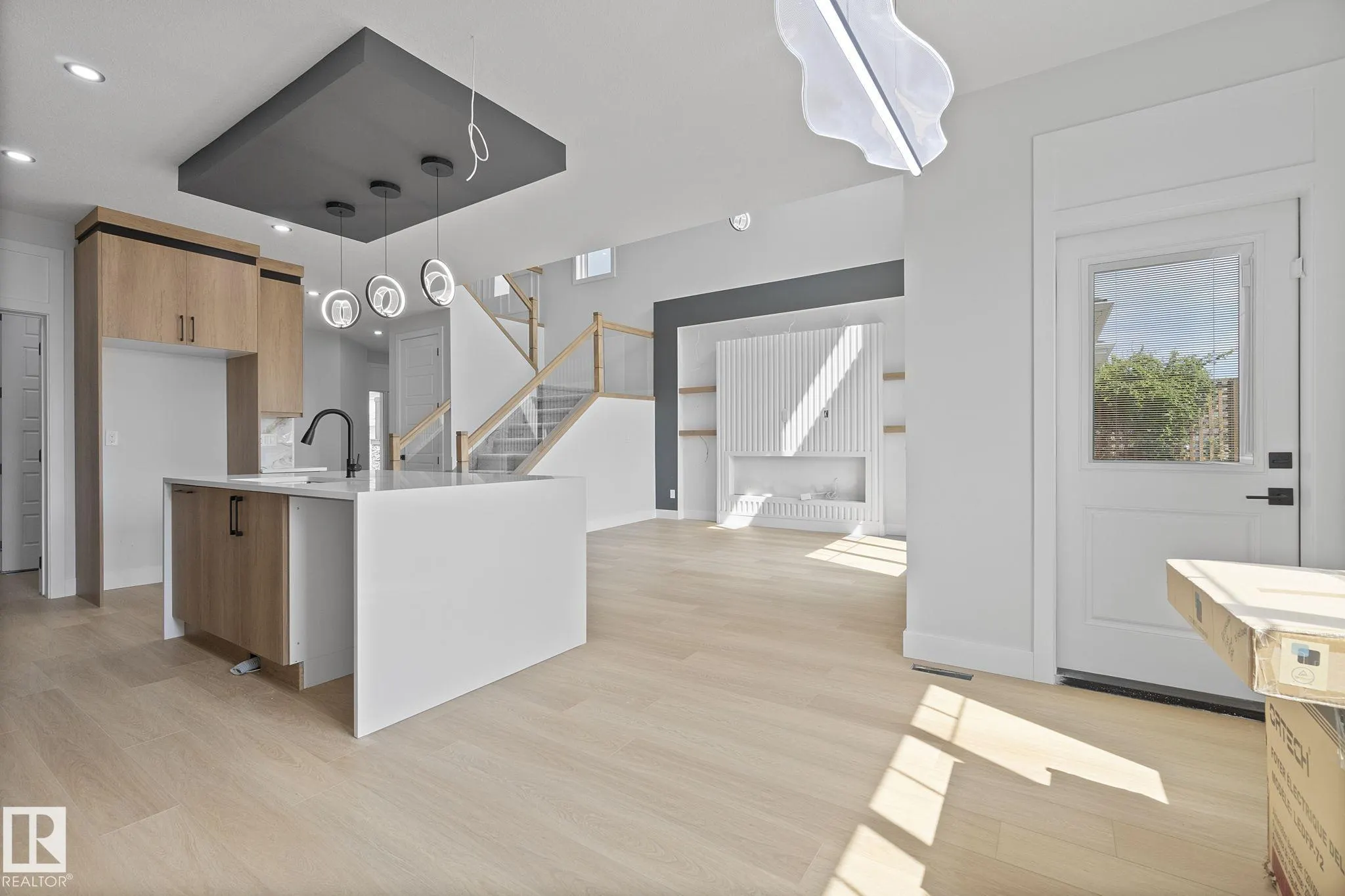 8105 GOURLAY Place
