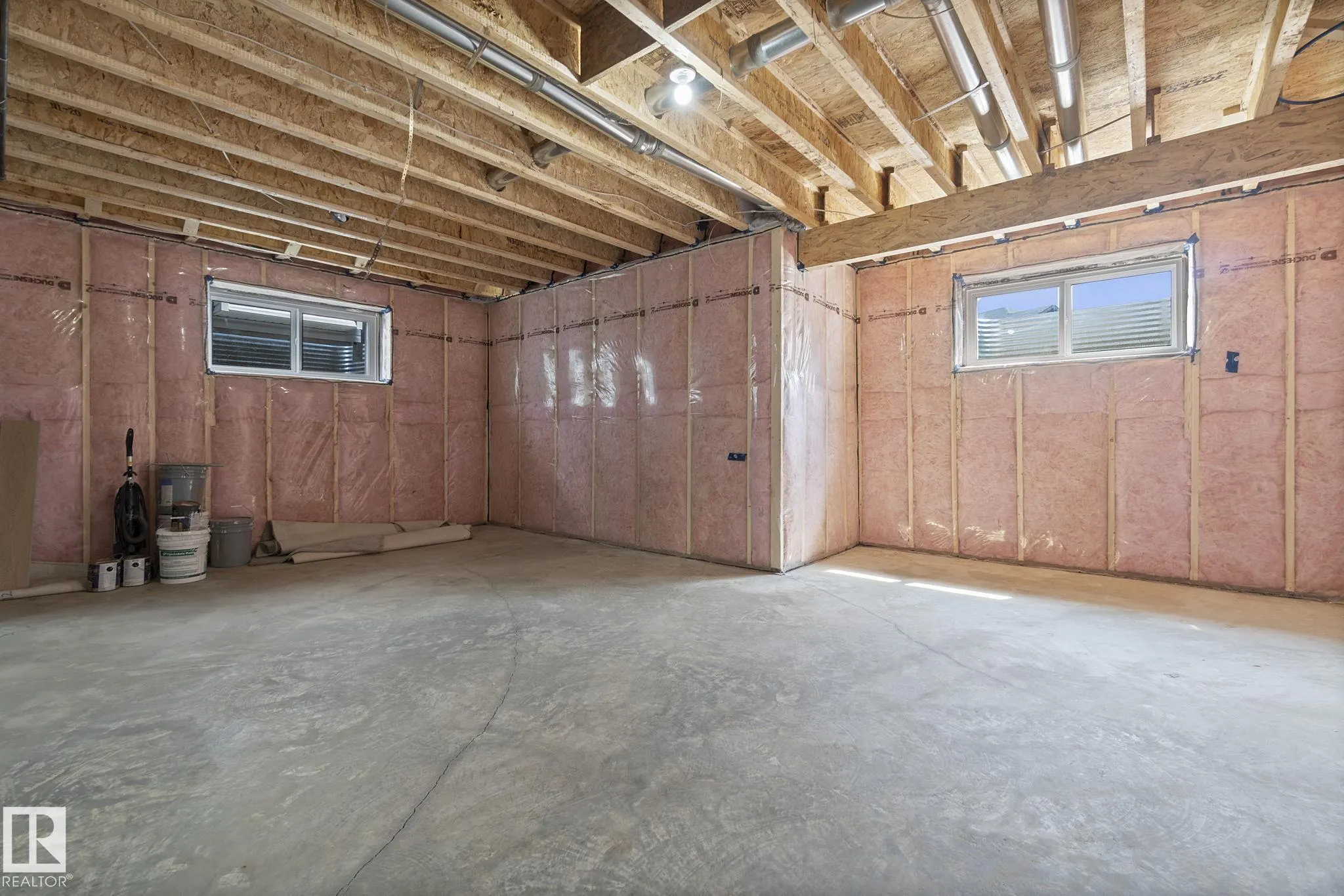 8105 GOURLAY Place