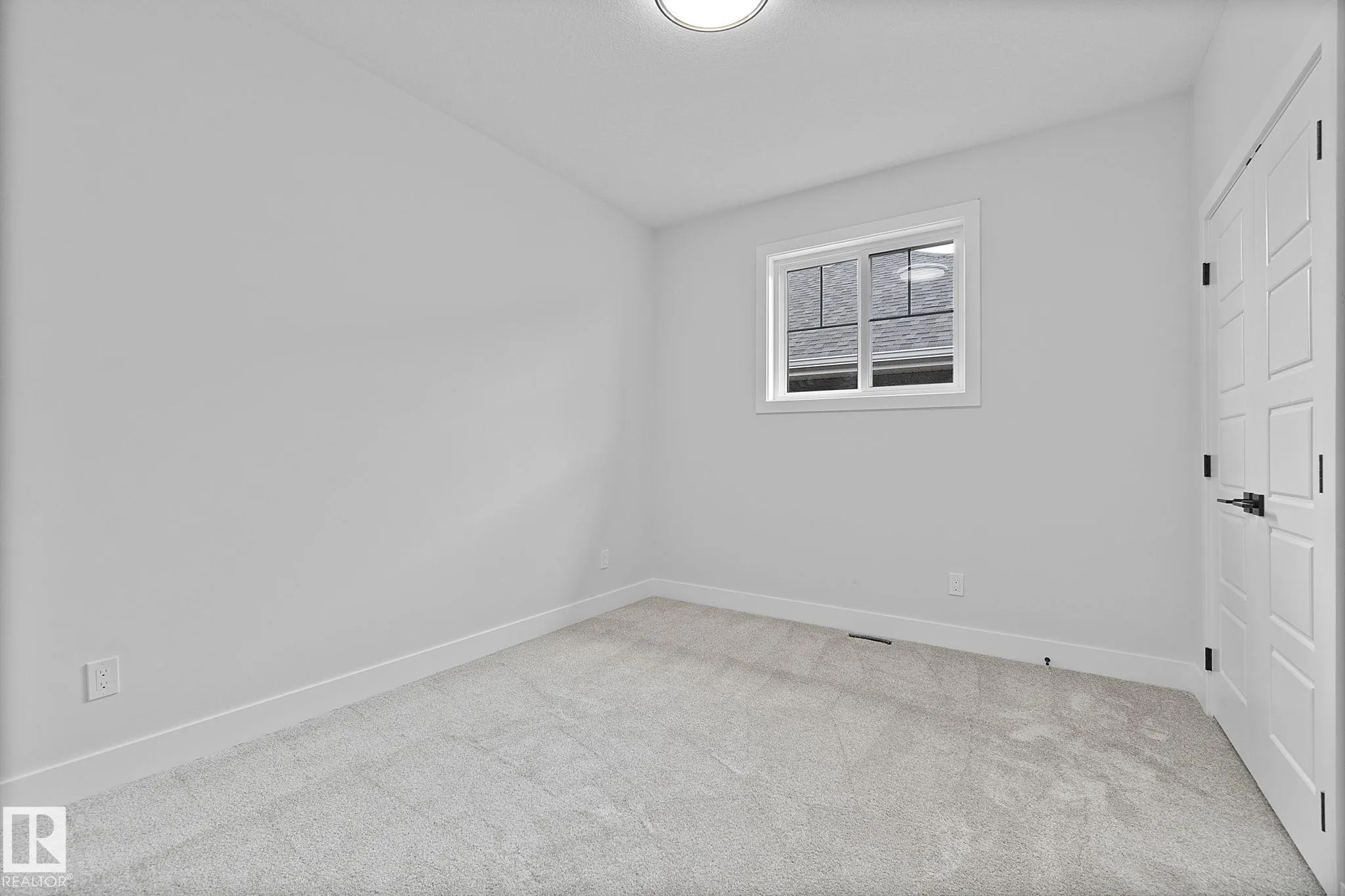 8105 GOURLAY Place