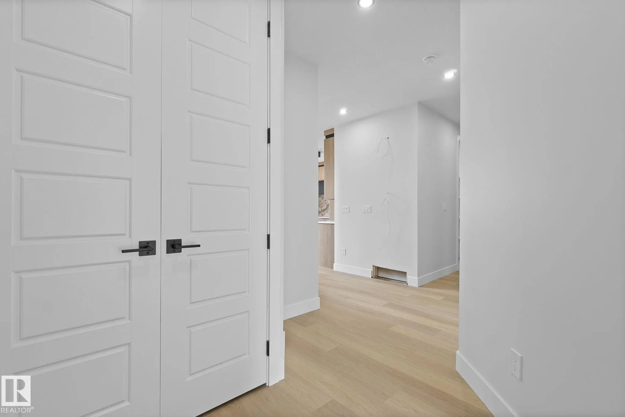 8105 GOURLAY Place