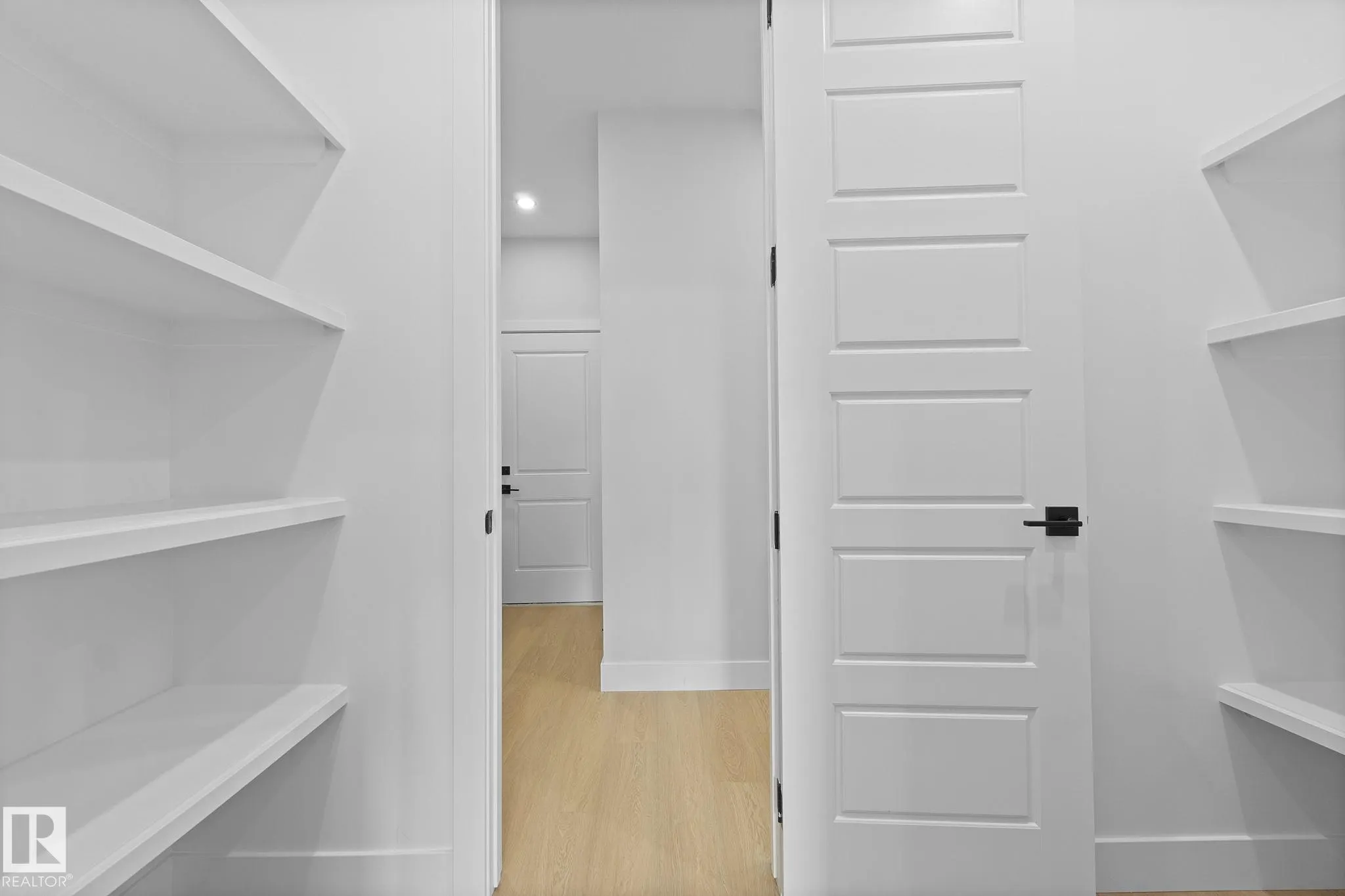 8105 GOURLAY Place