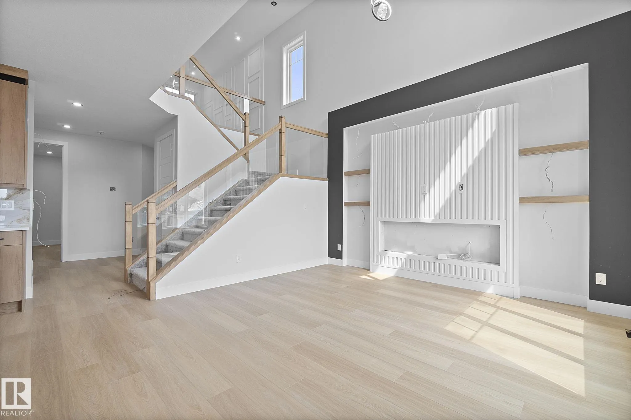 8105 GOURLAY Place