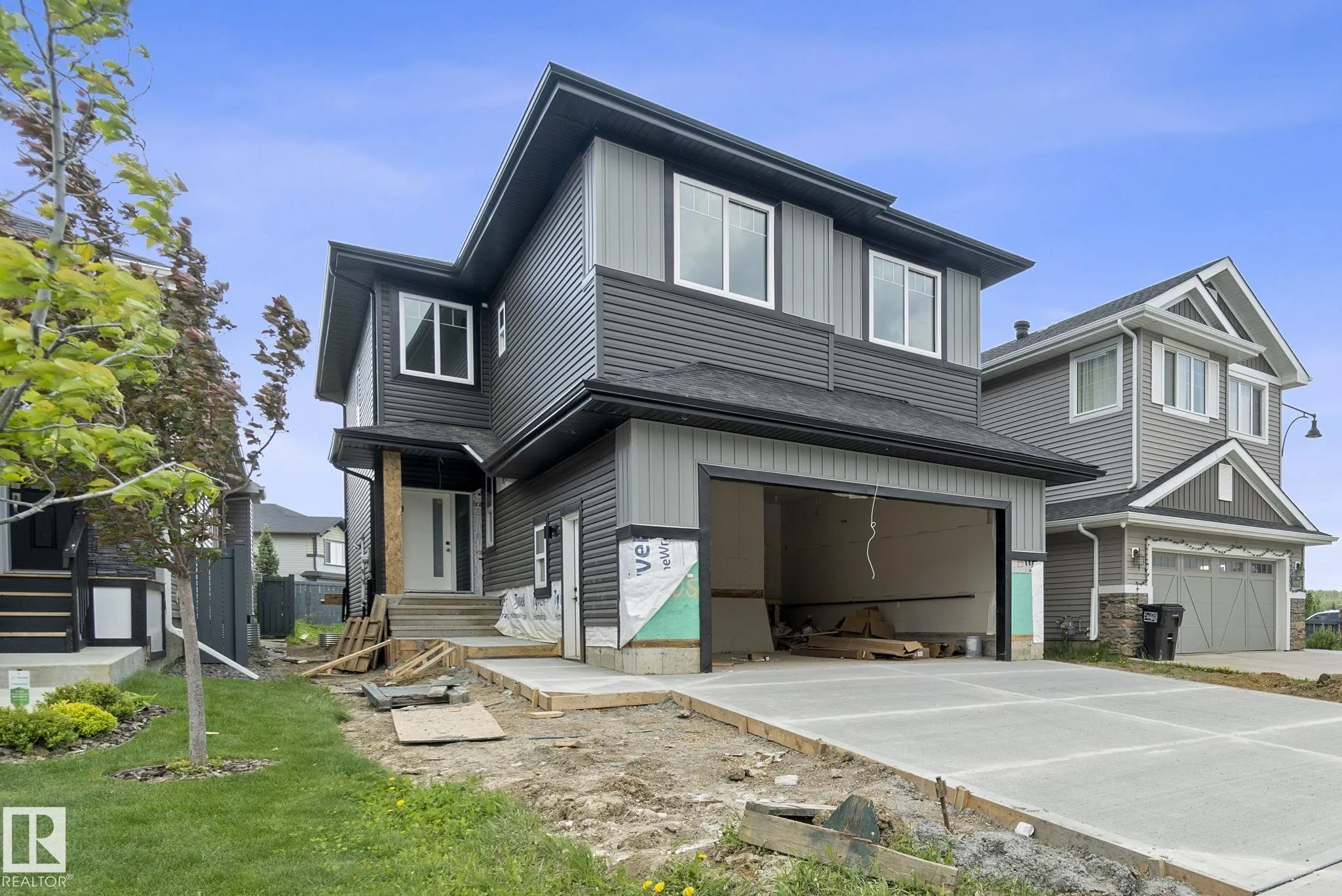 8105 GOURLAY Place