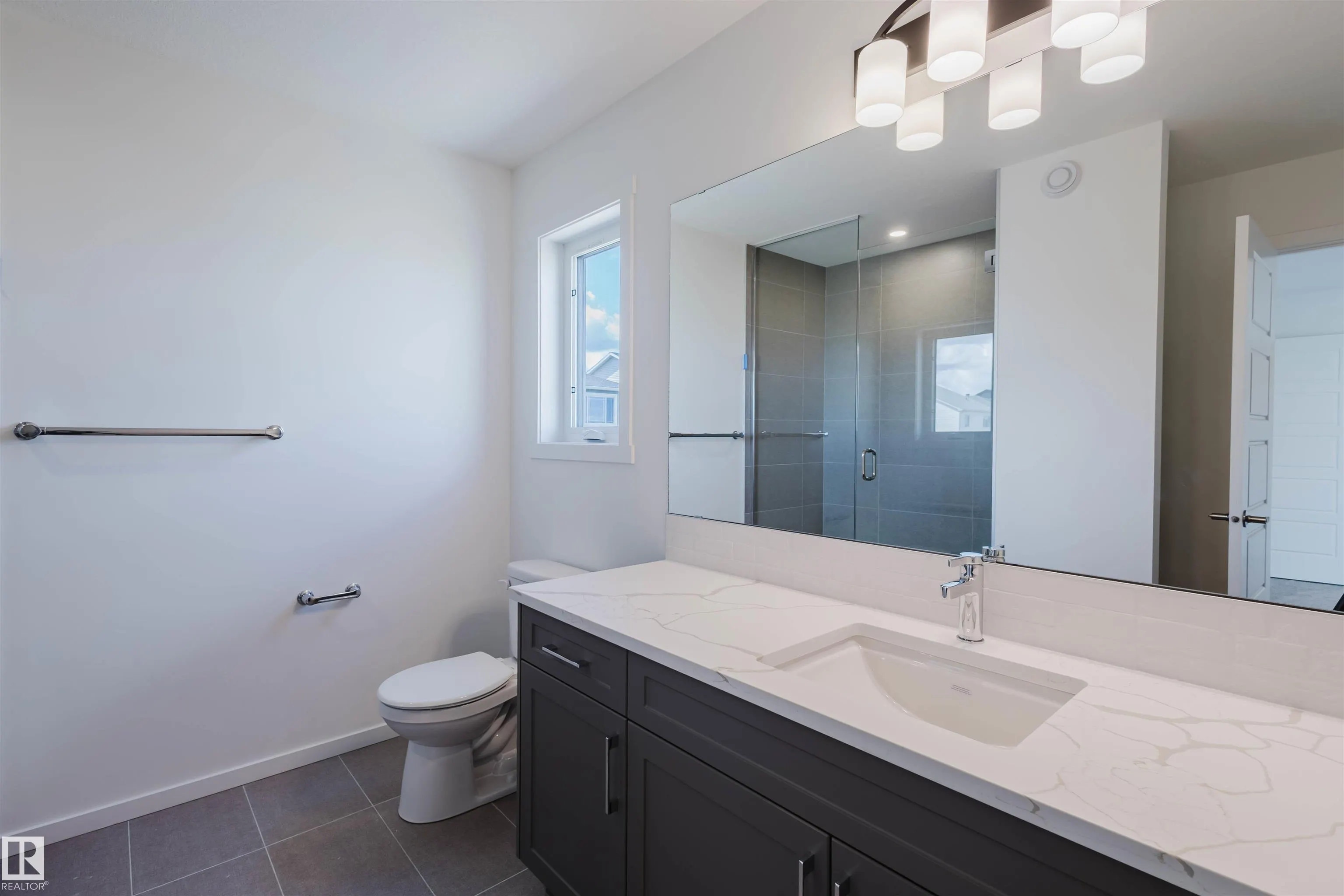 1050 Hearthstone Boulevard