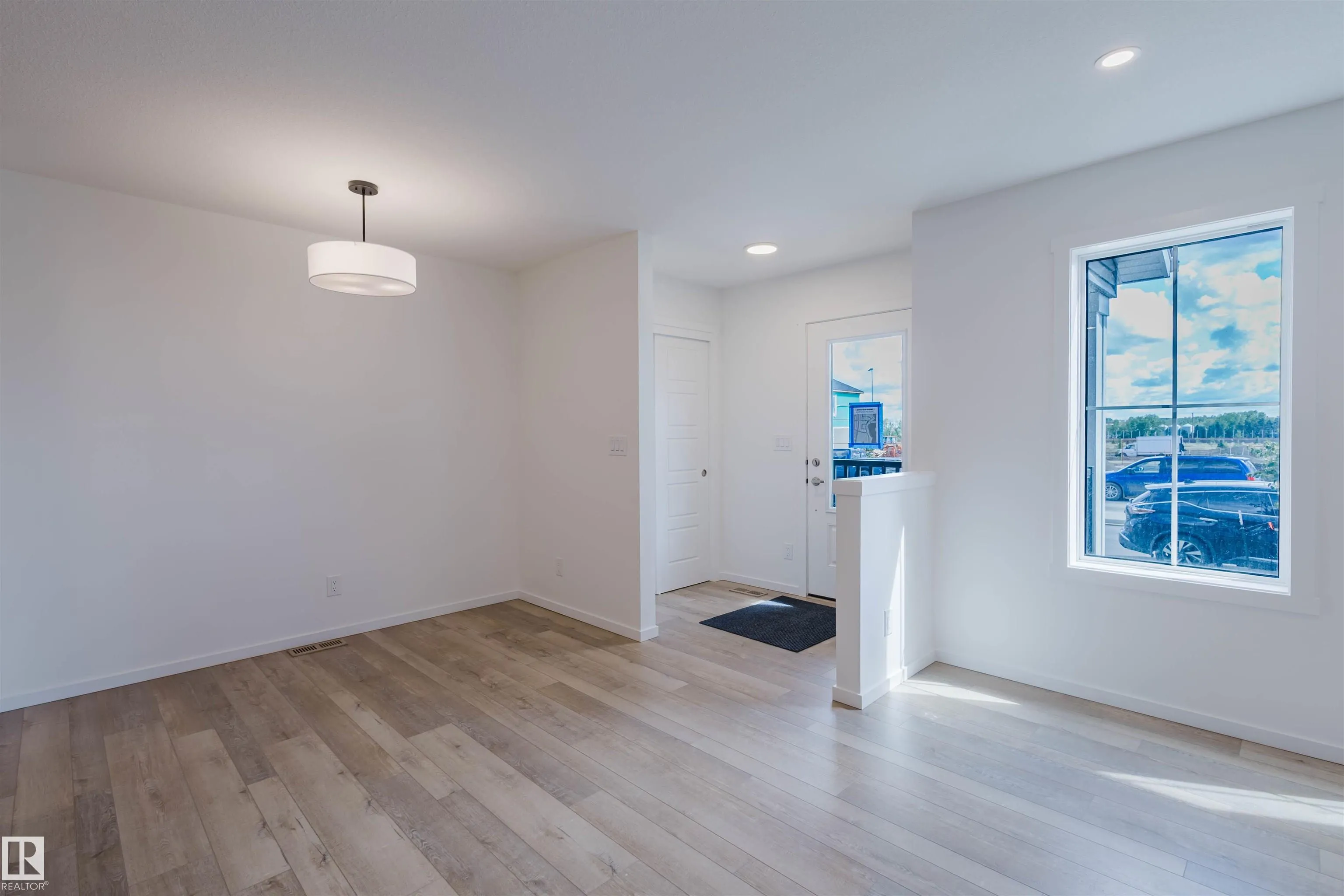 1050 Hearthstone Boulevard