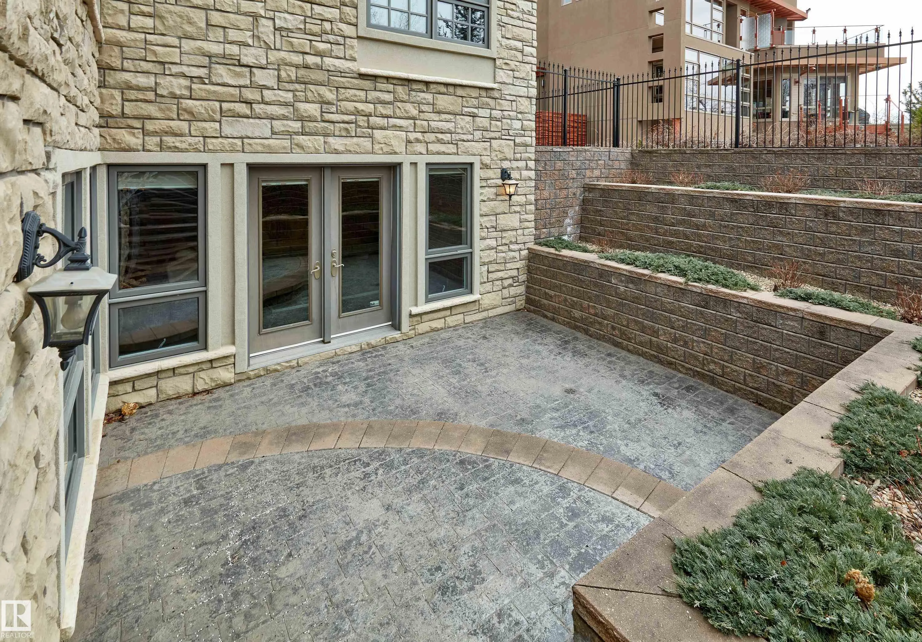 74 WINDERMERE Drive