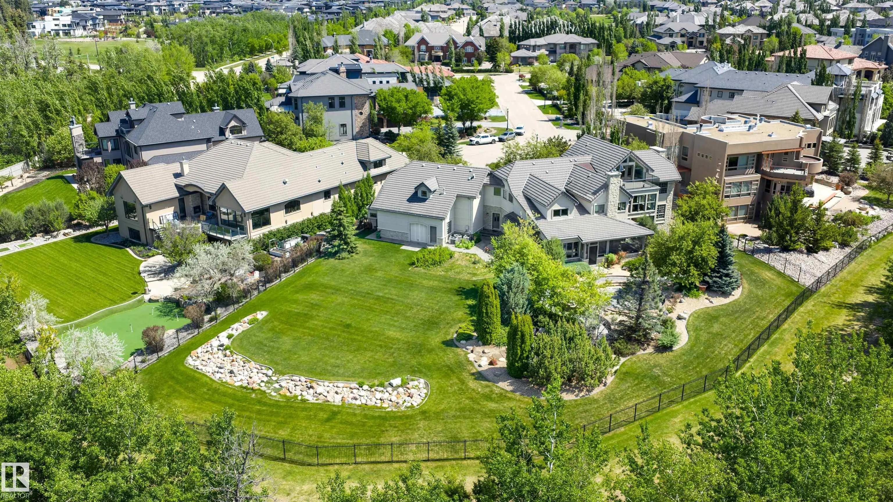 74 WINDERMERE Drive