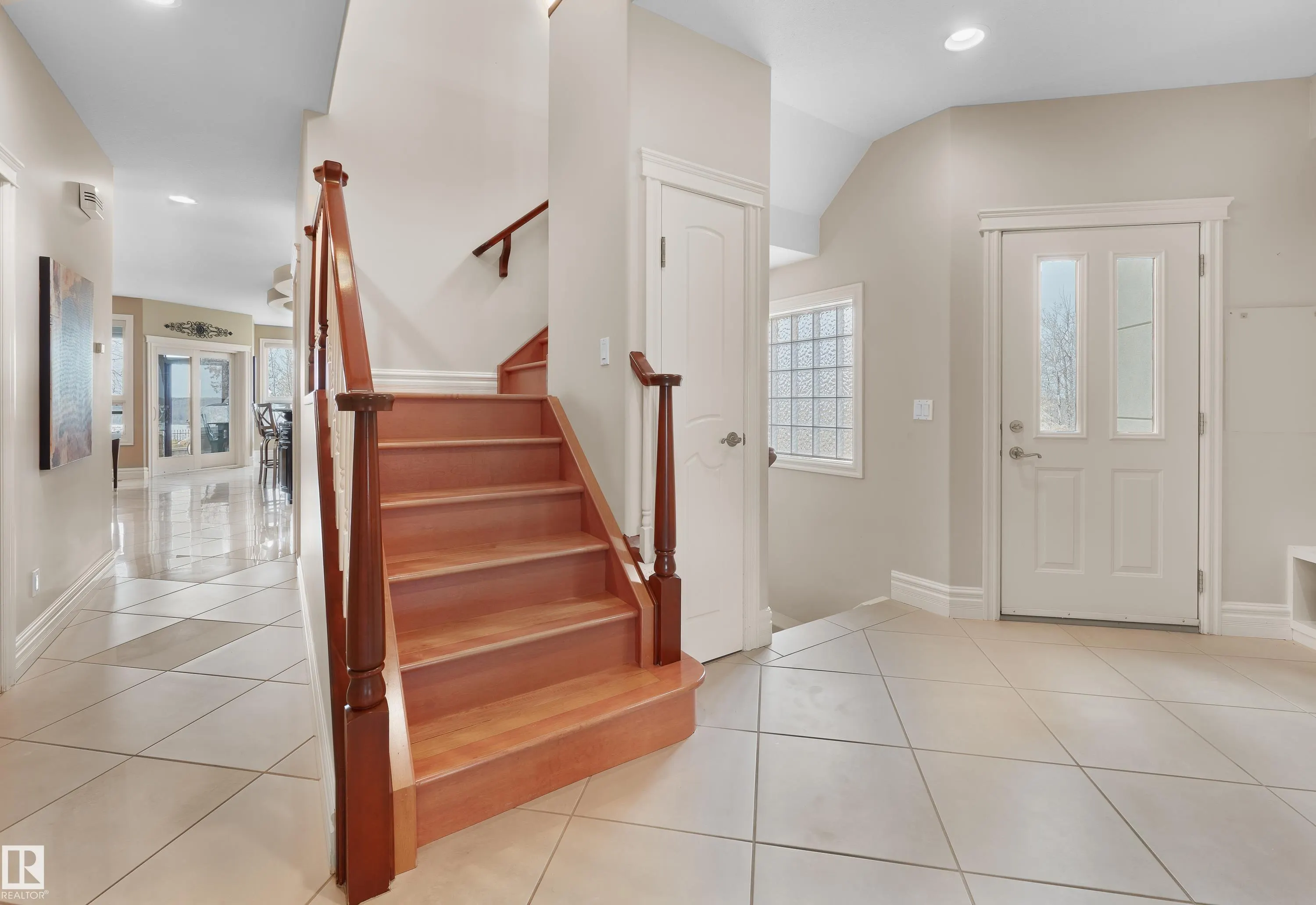 74 WINDERMERE Drive