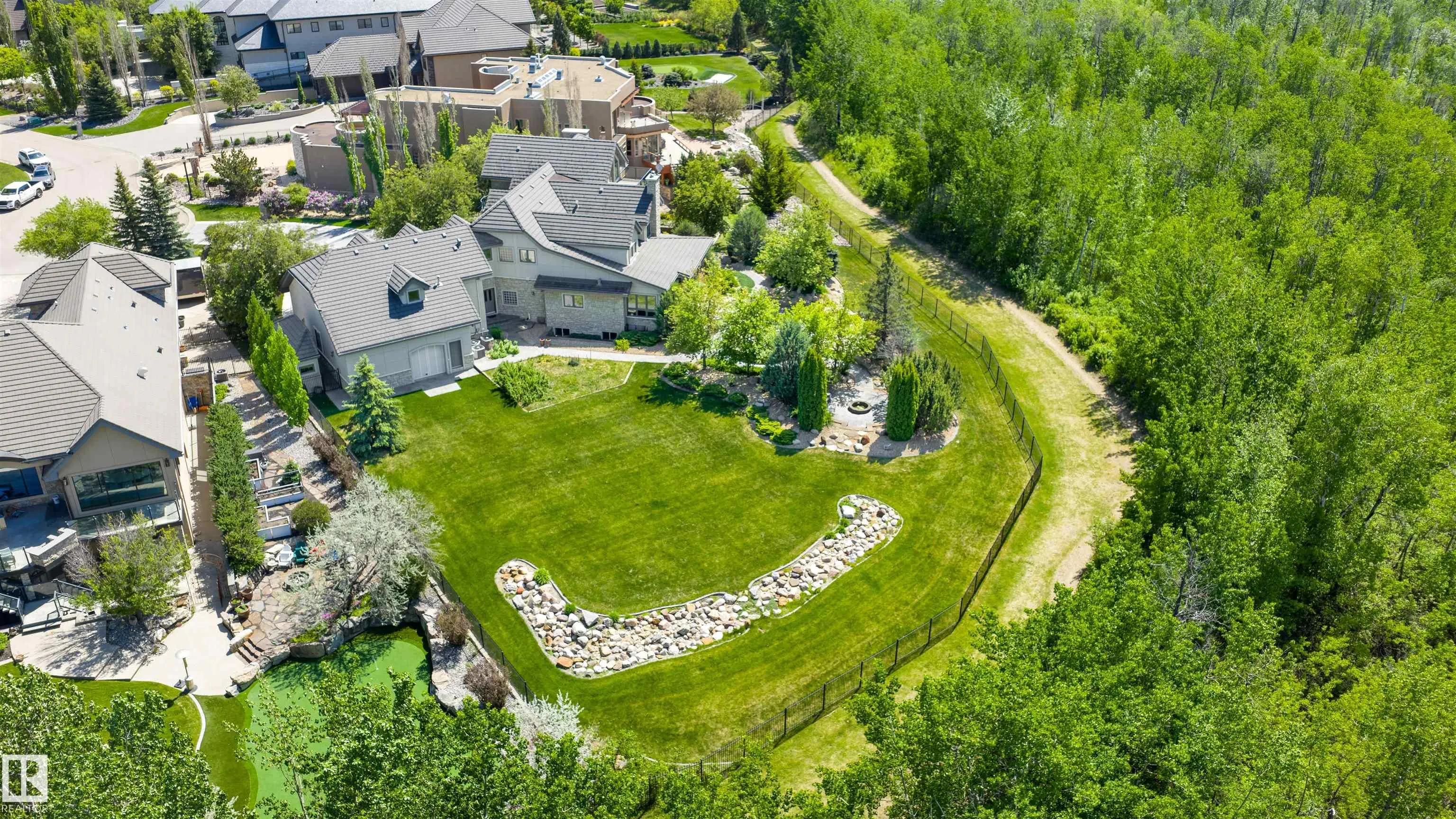 74 WINDERMERE Drive
