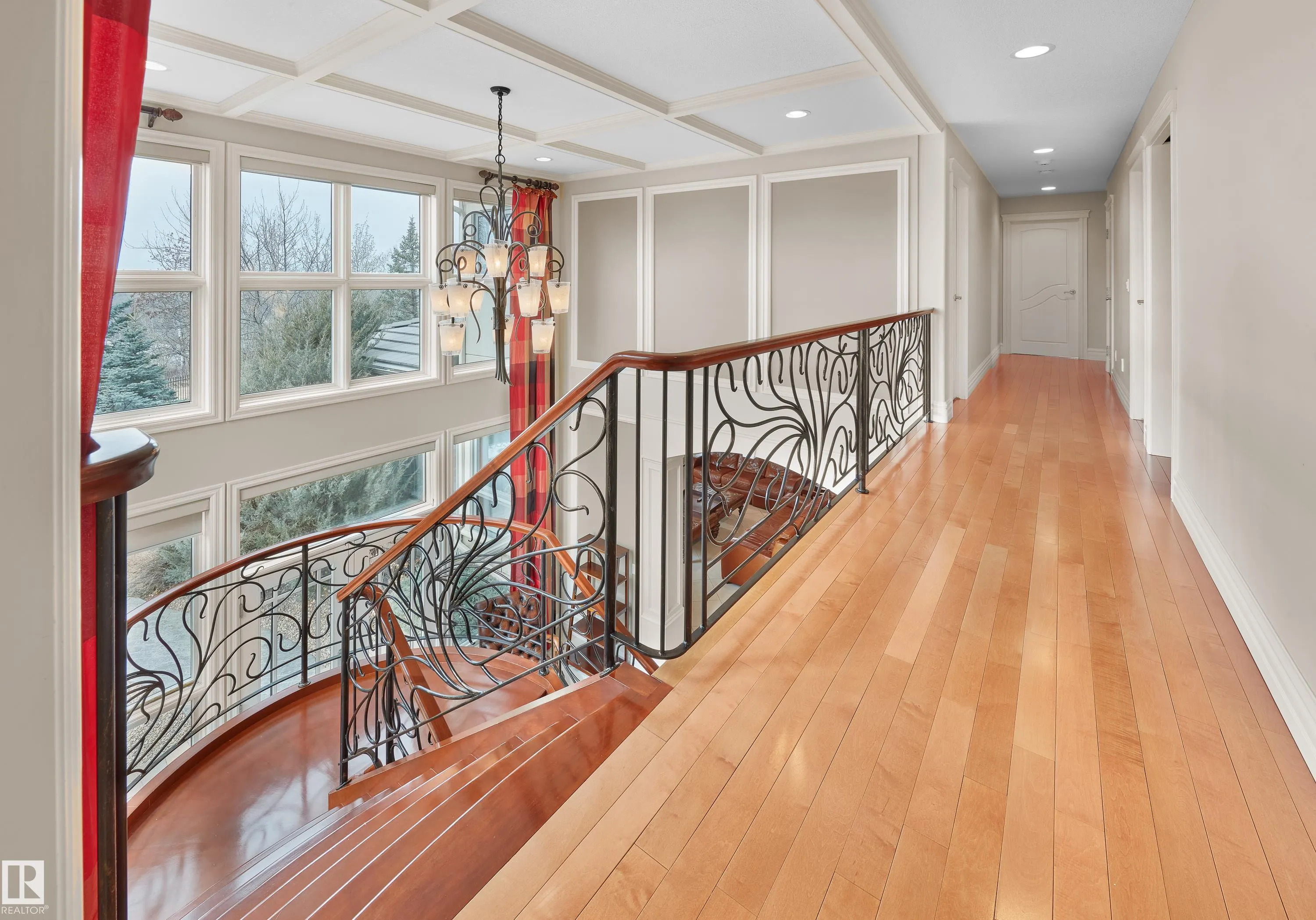 74 WINDERMERE Drive