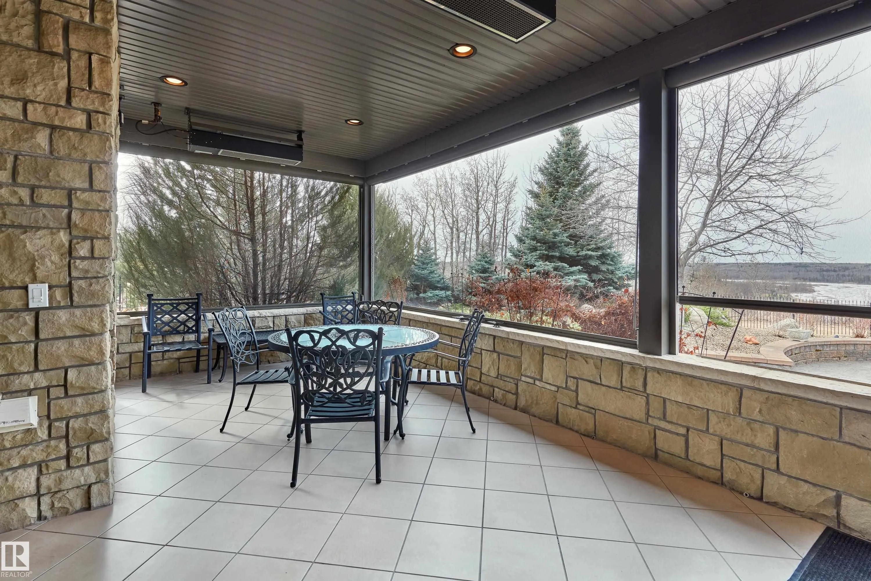 74 WINDERMERE Drive