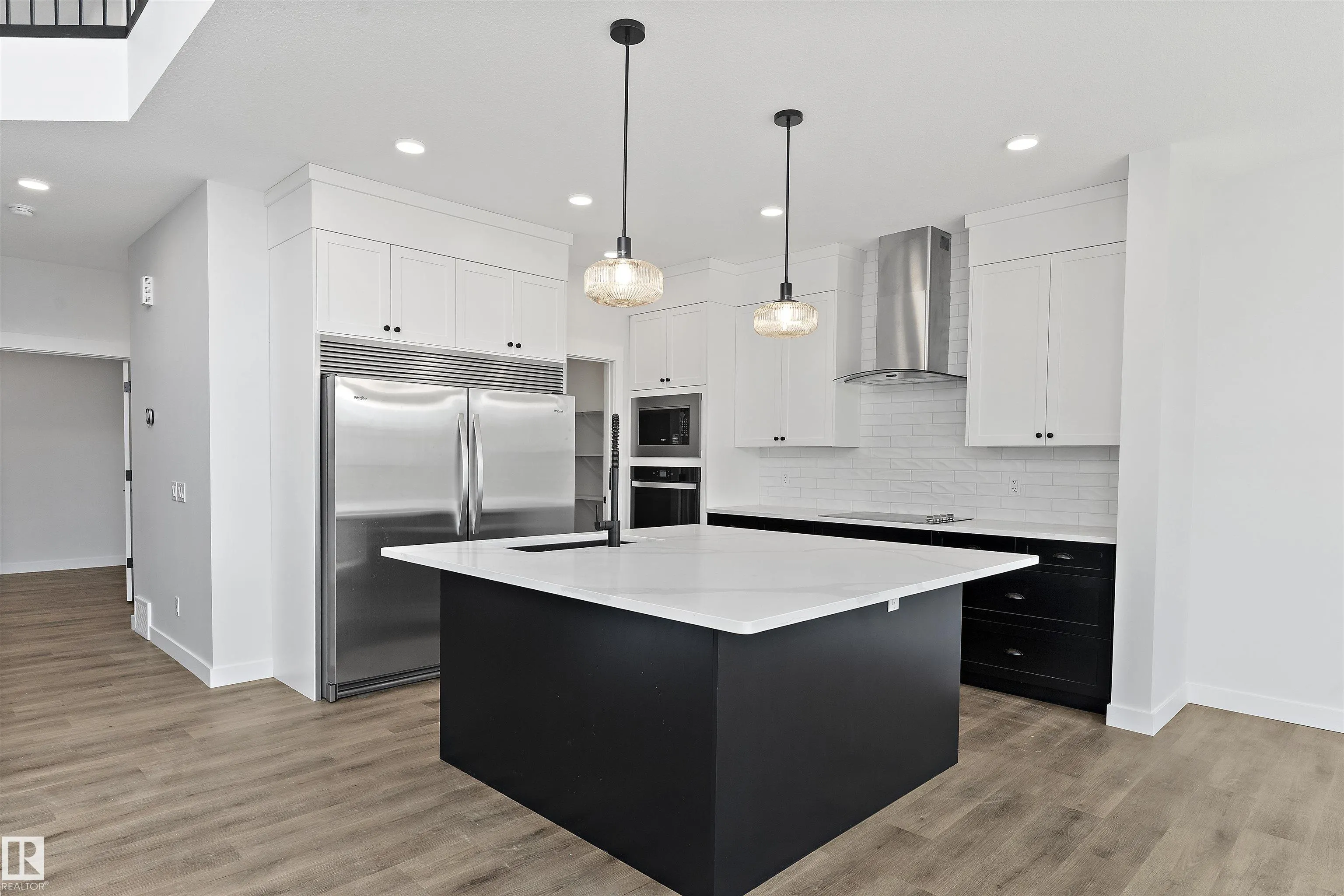 1075 Cristall Crescent