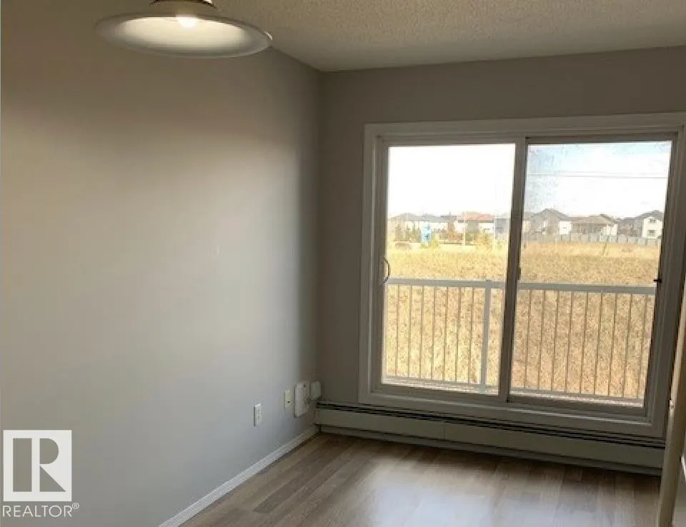 70 WOODSMERE Close