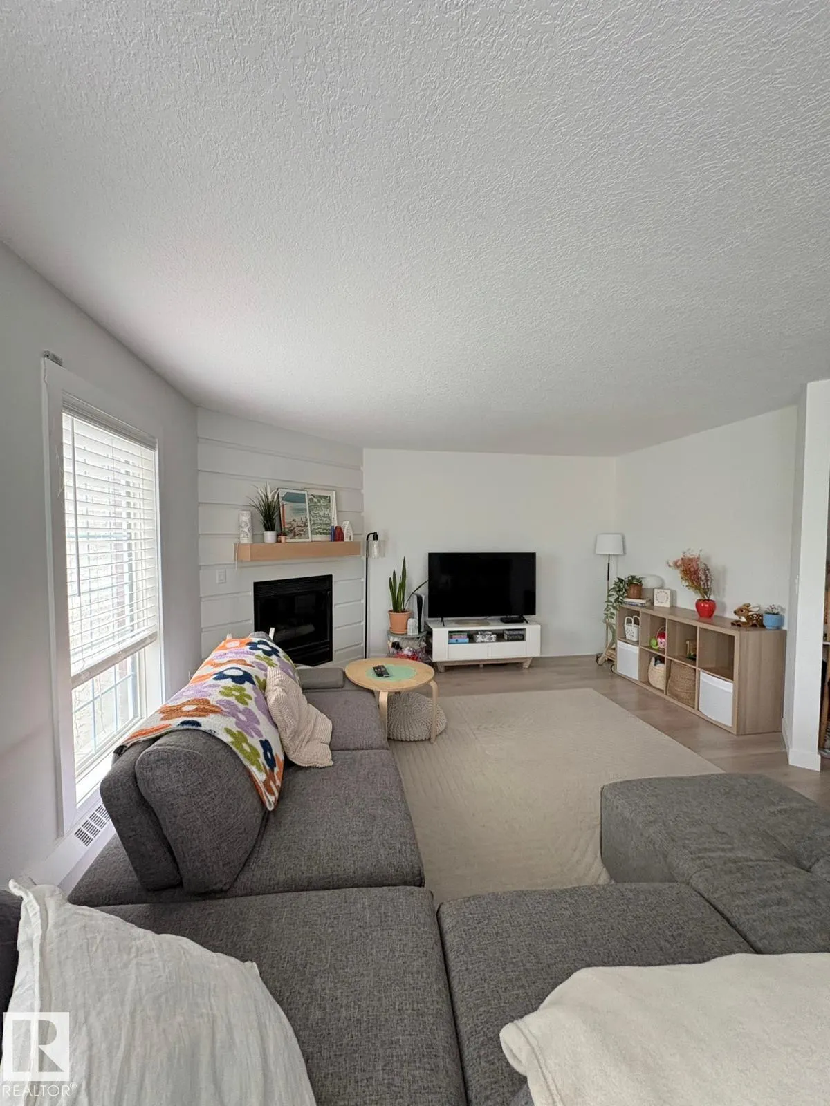3 PERRON Street