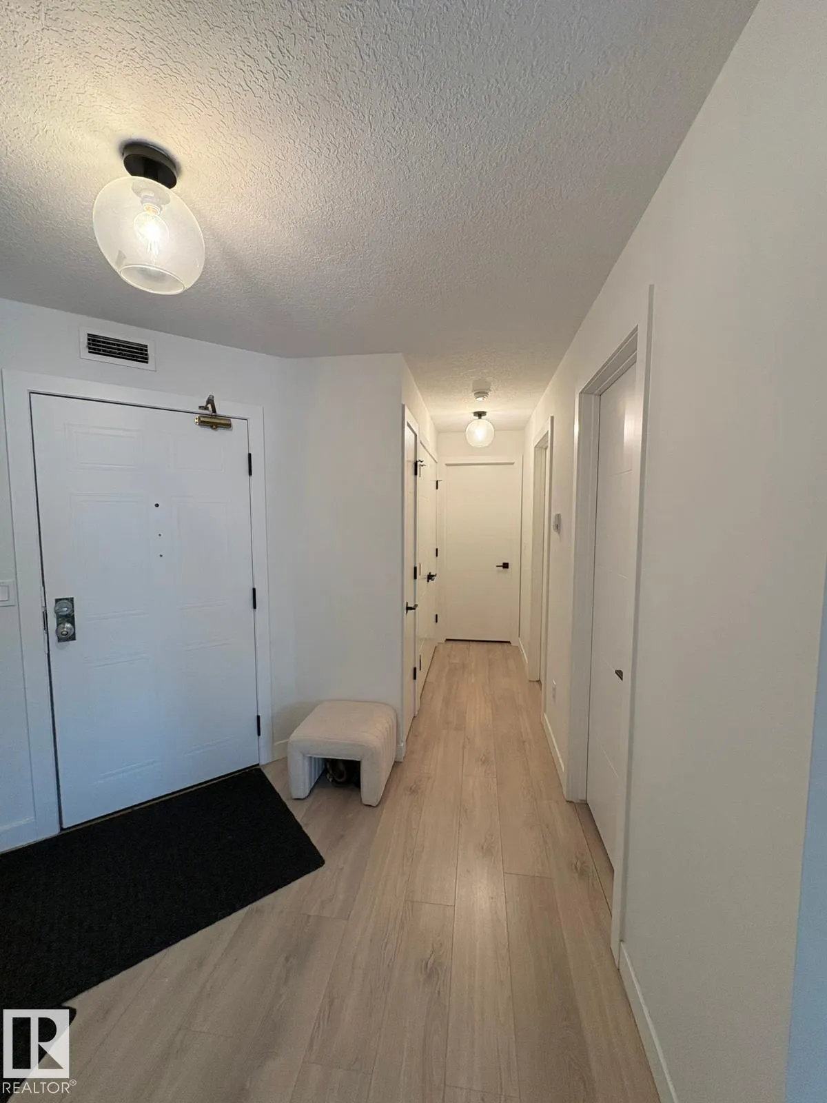 3 PERRON Street