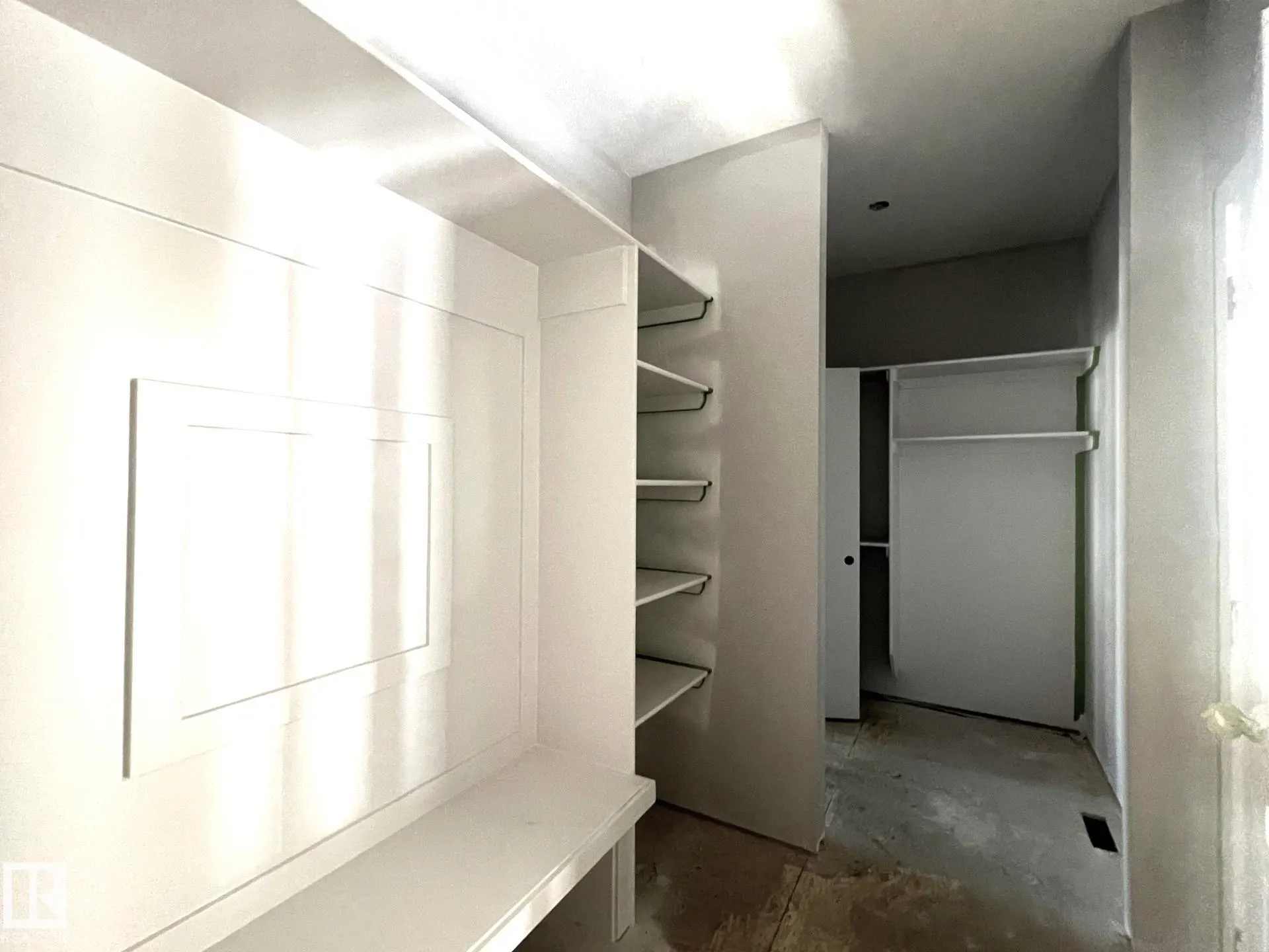 61 WYNN Road