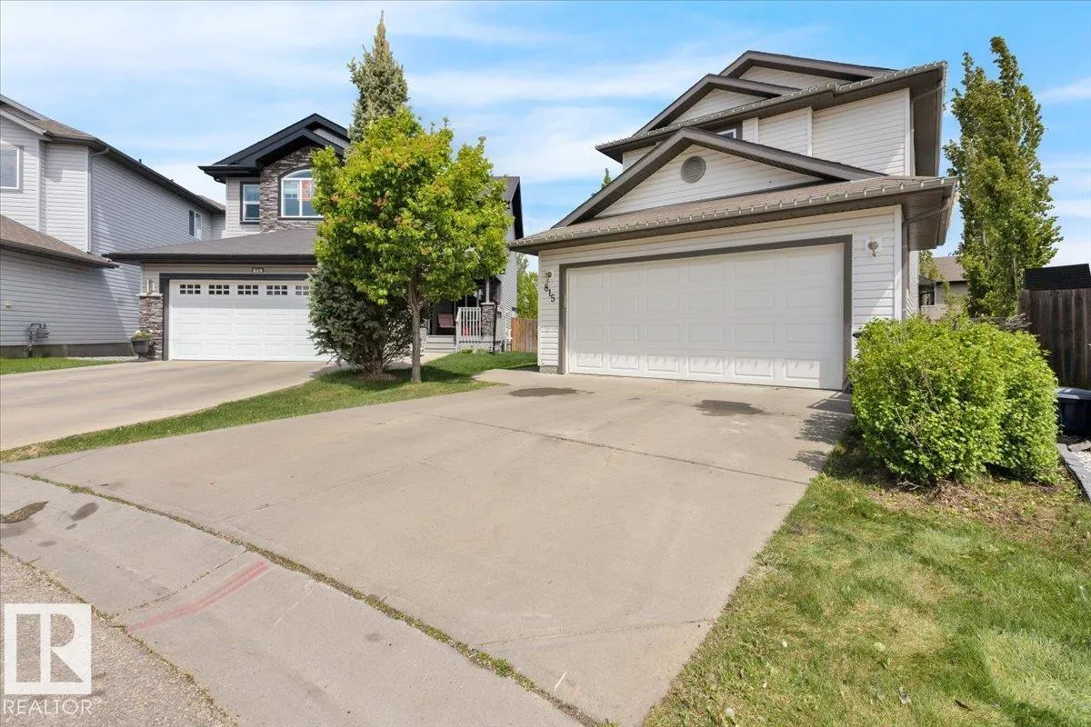 815 FOXWOOD Bay