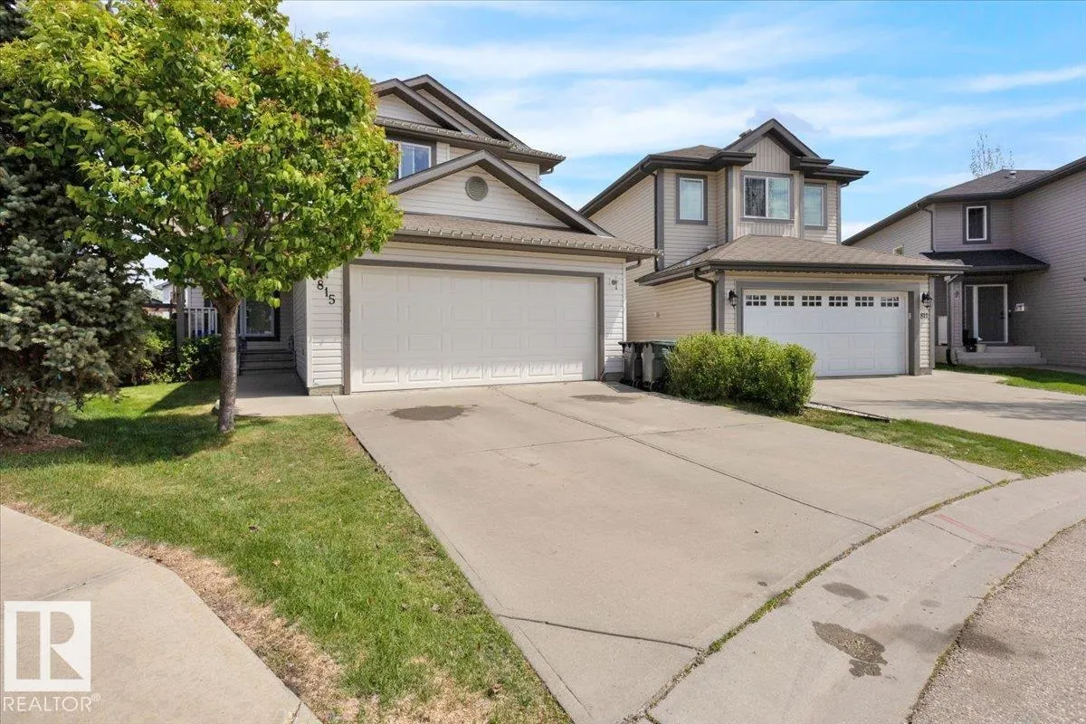 815 FOXWOOD Bay