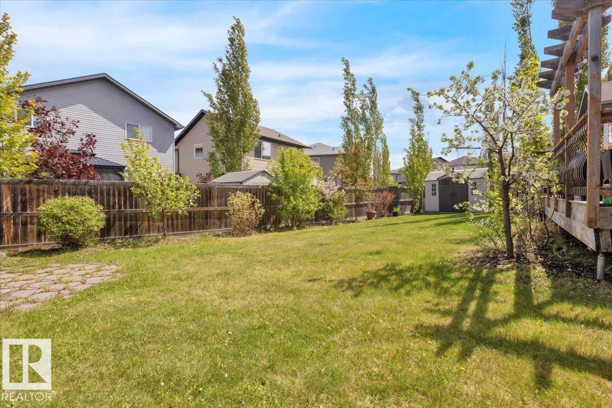 815 FOXWOOD Bay
