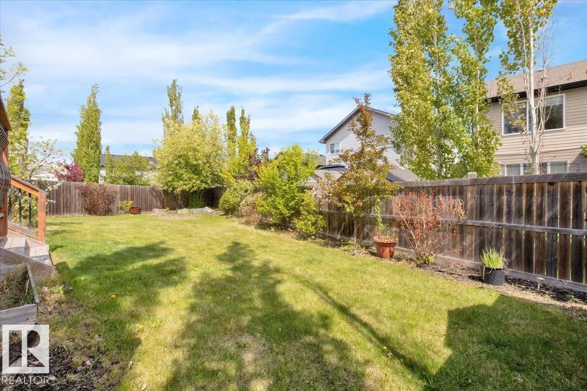 815 FOXWOOD Bay