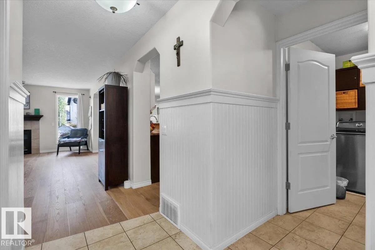 815 FOXWOOD Bay