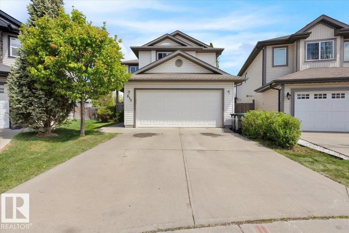 815 FOXWOOD Bay