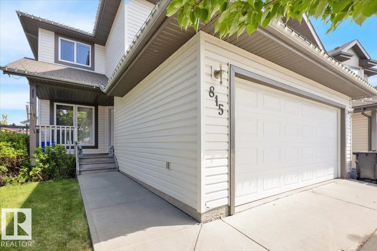 815 FOXWOOD Bay